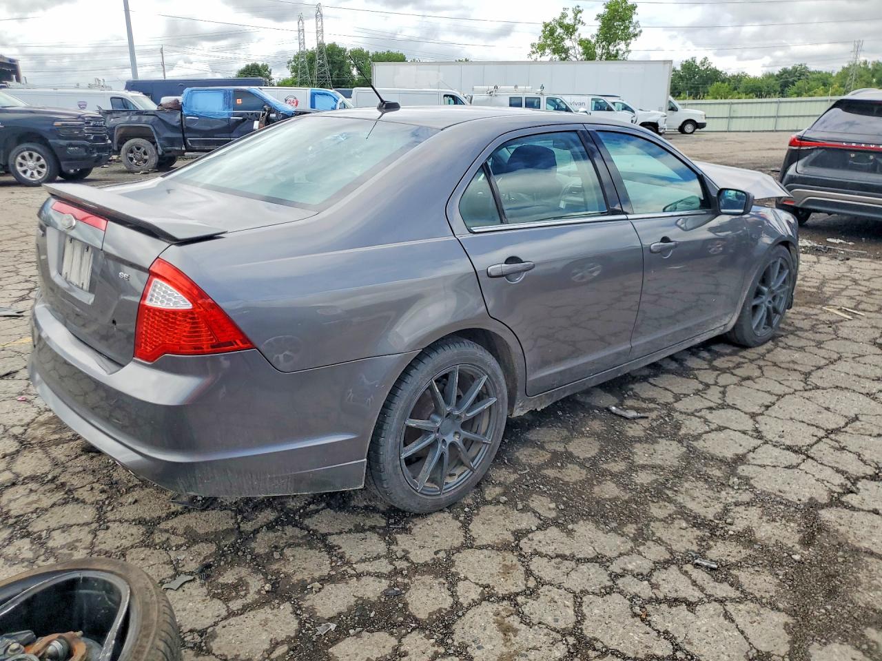2011 Ford Fusion Se Gray vin: 3FAHP0HAXBR267988