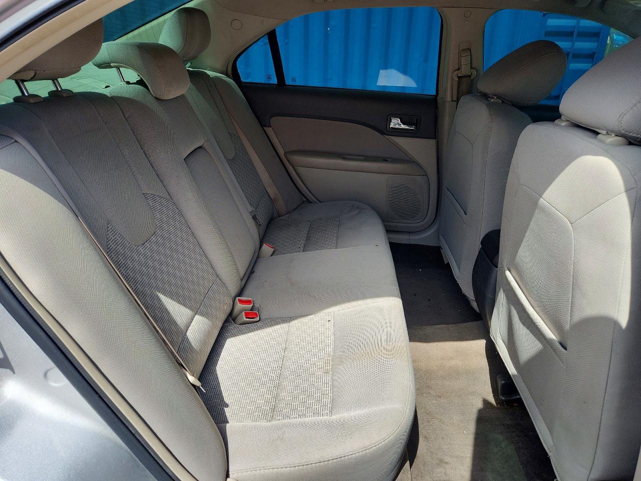 2011 Ford Fusion Se Серебряный vin: 3FAHP0HAXBR272575
