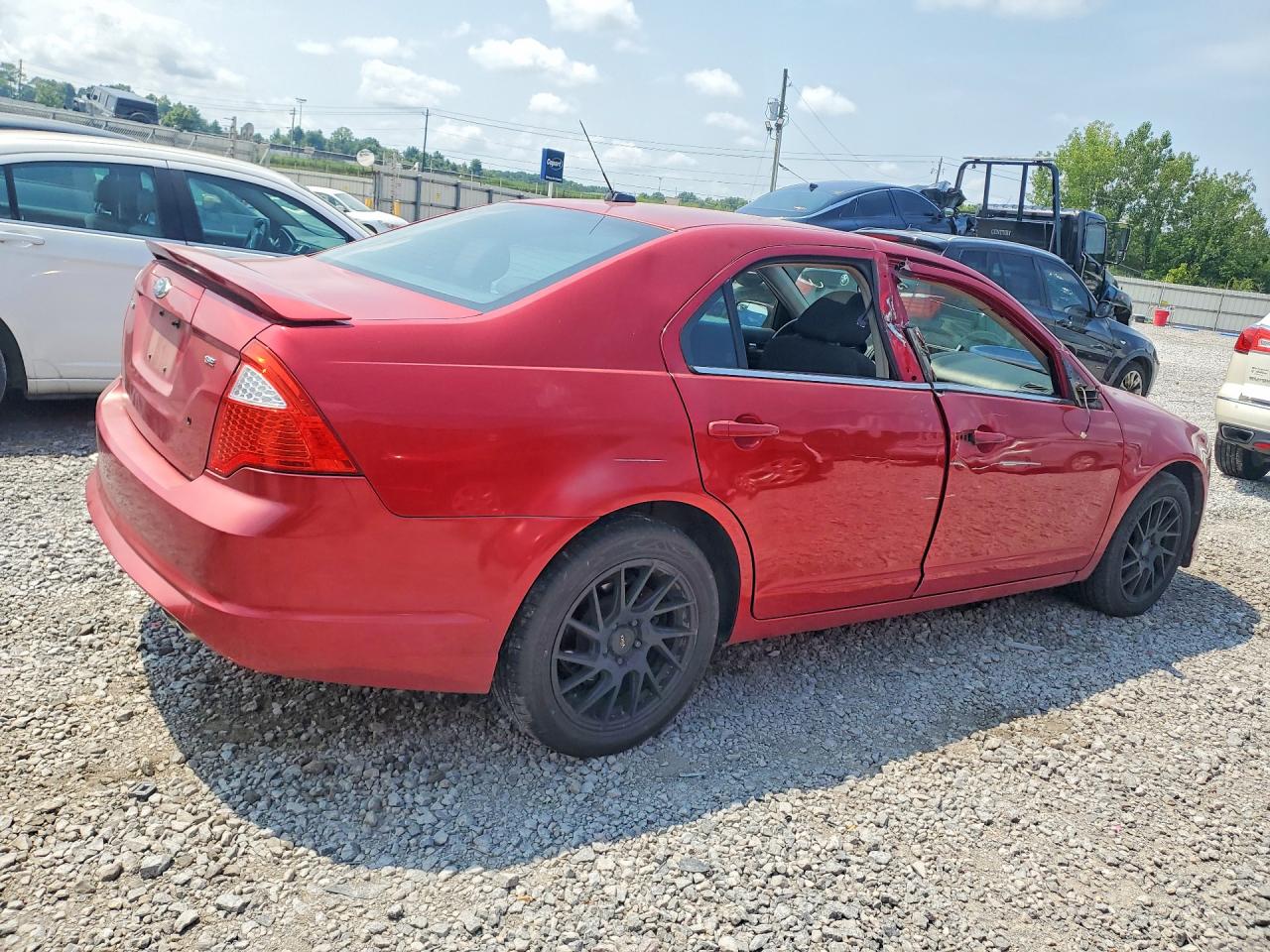 2011 Ford Fusion Se Red vin: 3FAHP0HAXBR291353