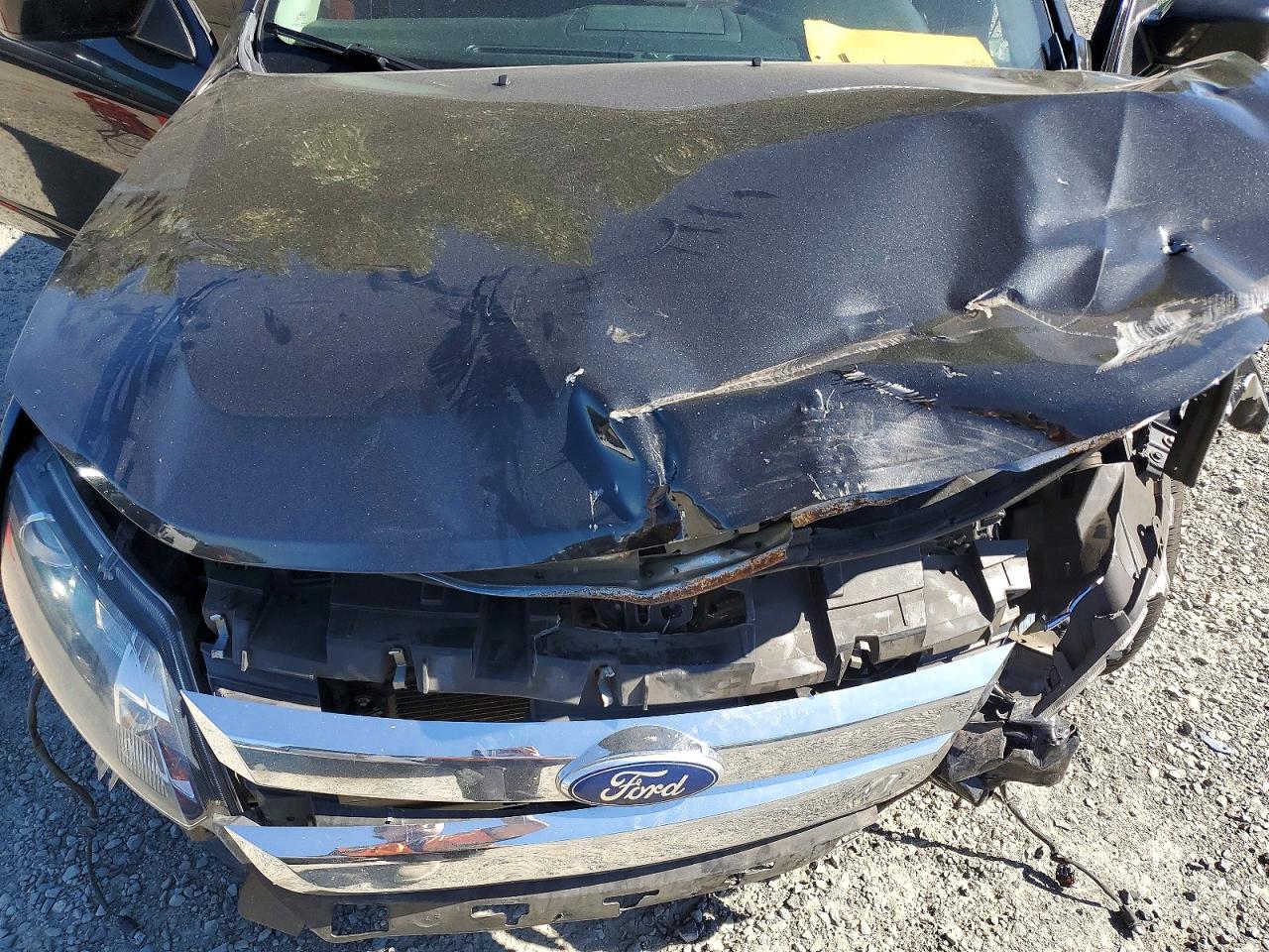 2011 Ford Fusion Se Black vin: 3FAHP0HAXBR320673