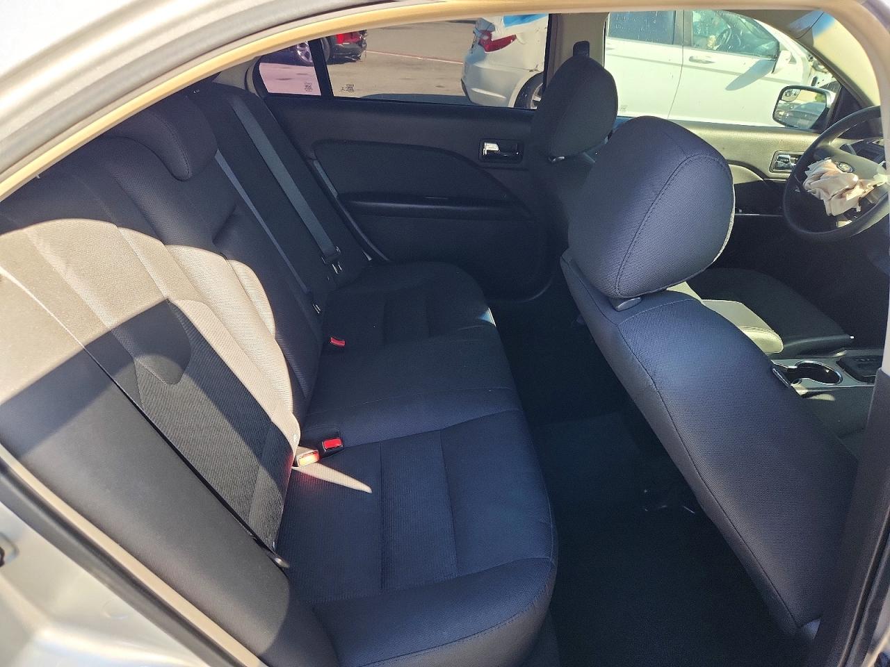 2012 Ford Fusion Se Silver vin: 3FAHP0HAXCR145200