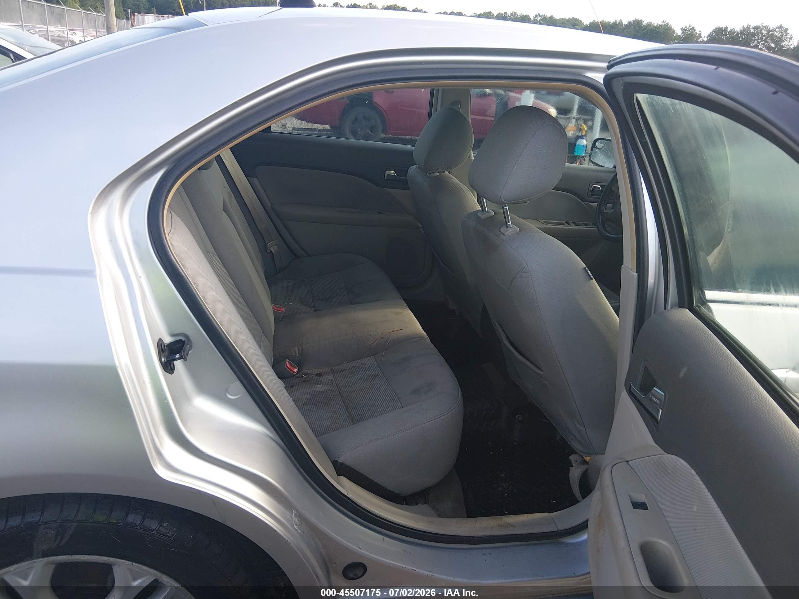 2012 Ford Fusion Se Silver vin: 3FAHP0HAXCR152244