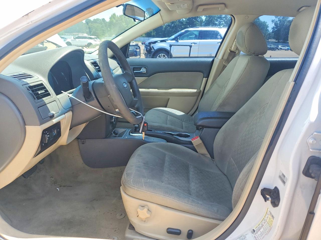 2012 Ford Fusion Se White vin: 3FAHP0HAXCR239688