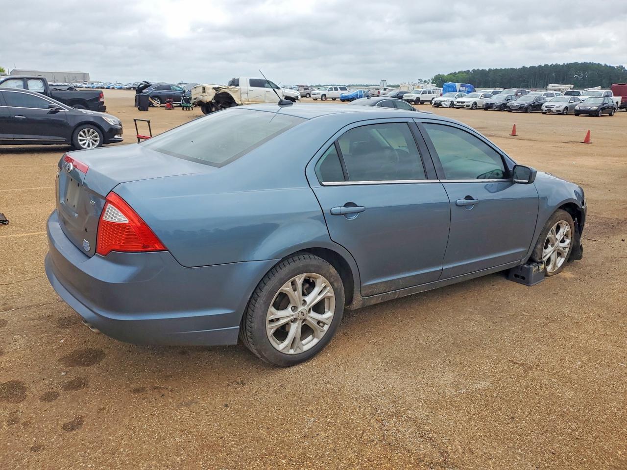 2012 Ford Fusion Se Синий vin: 3FAHP0HAXCR395083