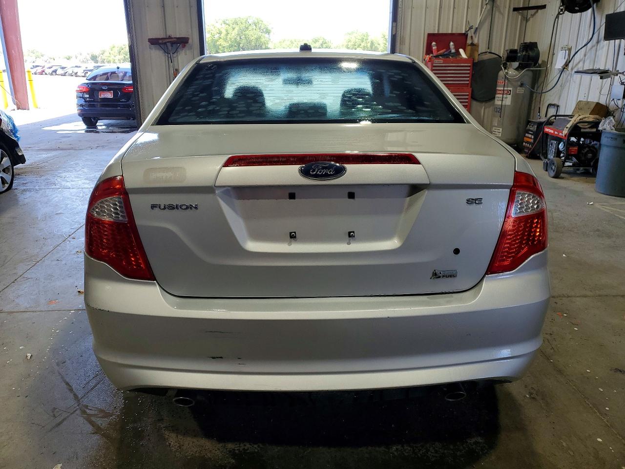2010 Ford Fusion Se Silver vin: 3FAHP0HG1AR161142
