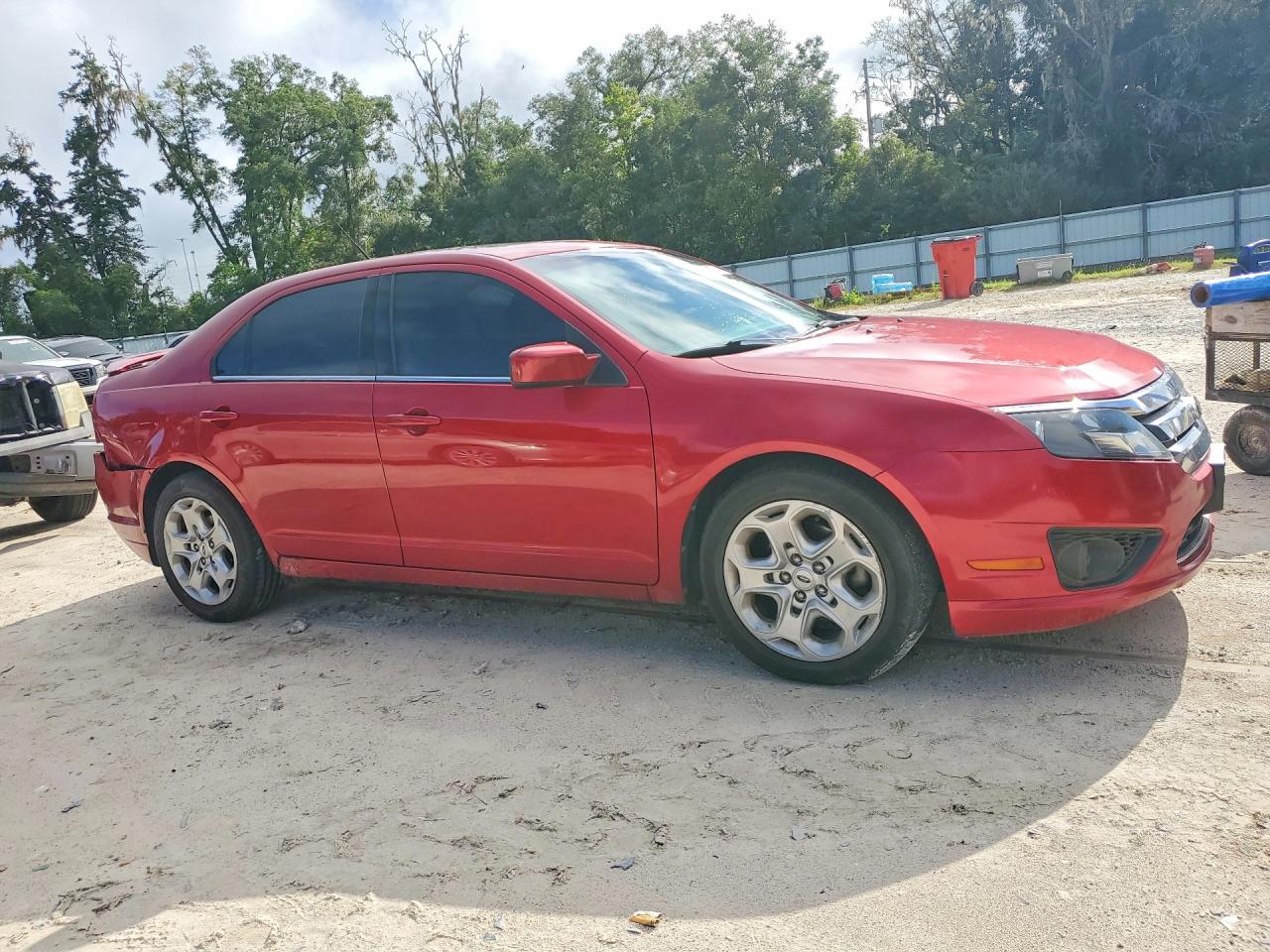 2010 Ford Fusion Se Red vin: 3FAHP0HG1AR349952