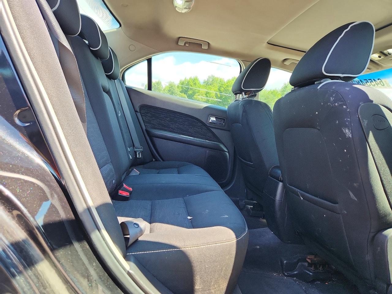 2010 Ford Fusion Se Black vin: 3FAHP0HG1AR392137