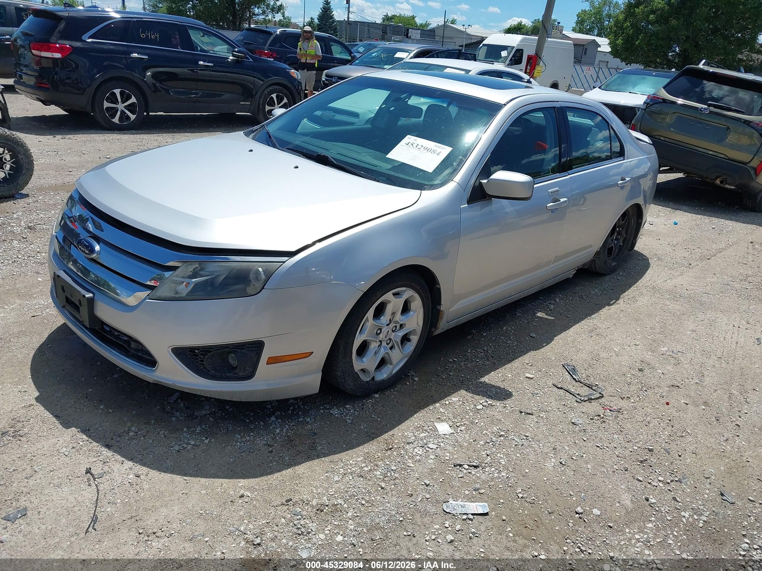 2010 Ford Fusion Se Серебряный vin: 3FAHP0HG2AR129171