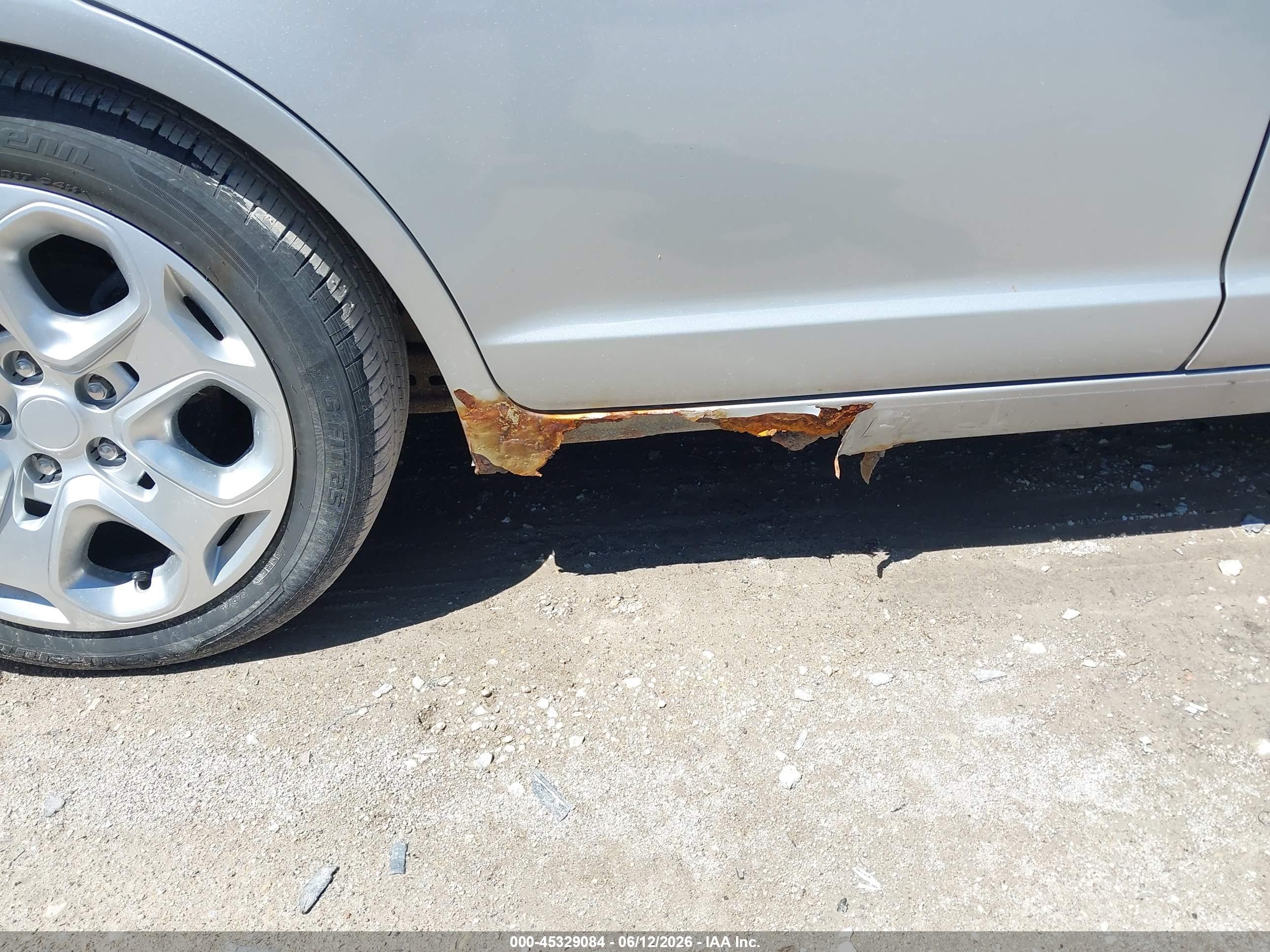 2010 Ford Fusion Se Серебряный vin: 3FAHP0HG2AR129171