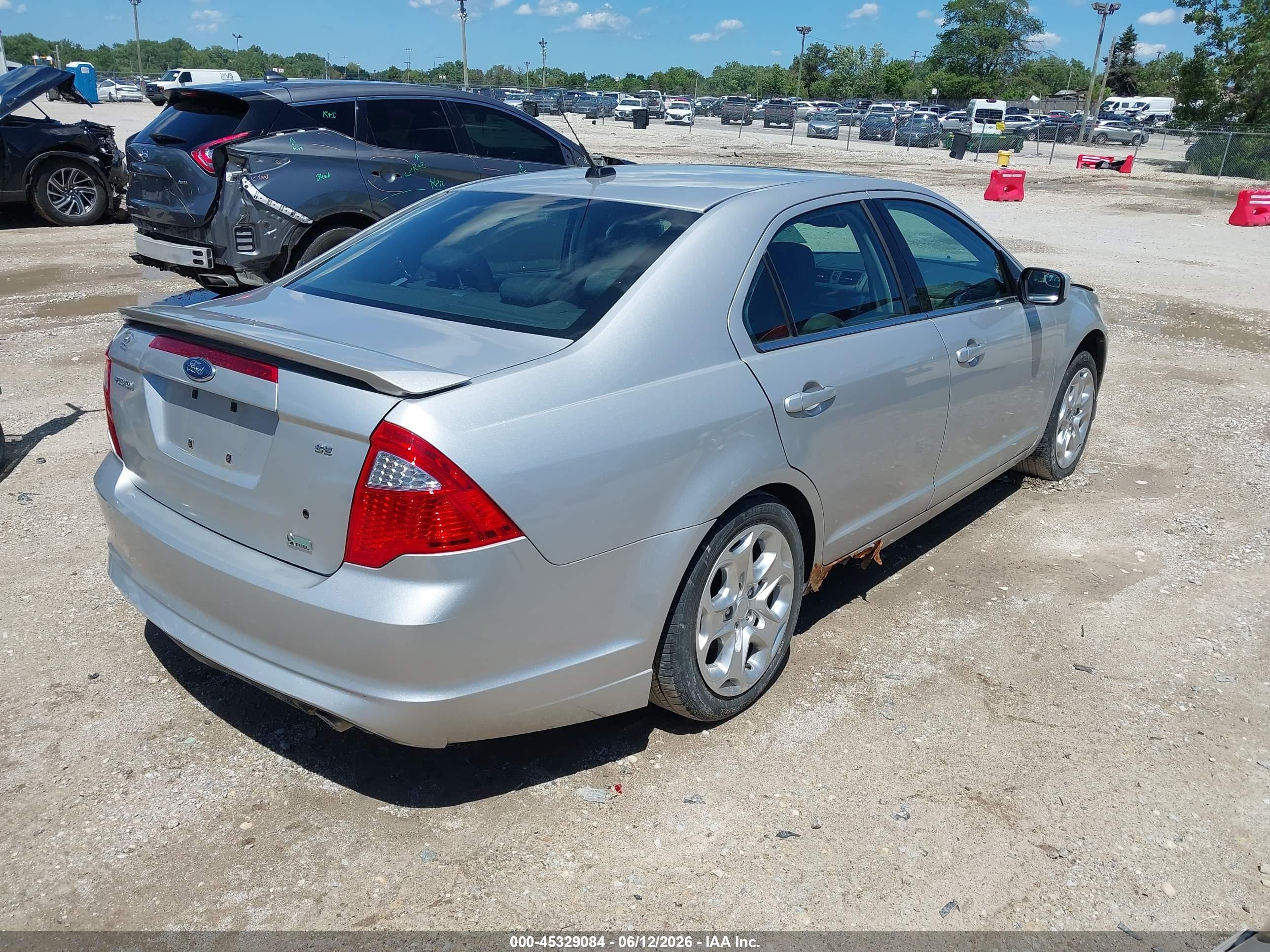 2010 Ford Fusion Se Серебряный vin: 3FAHP0HG2AR129171