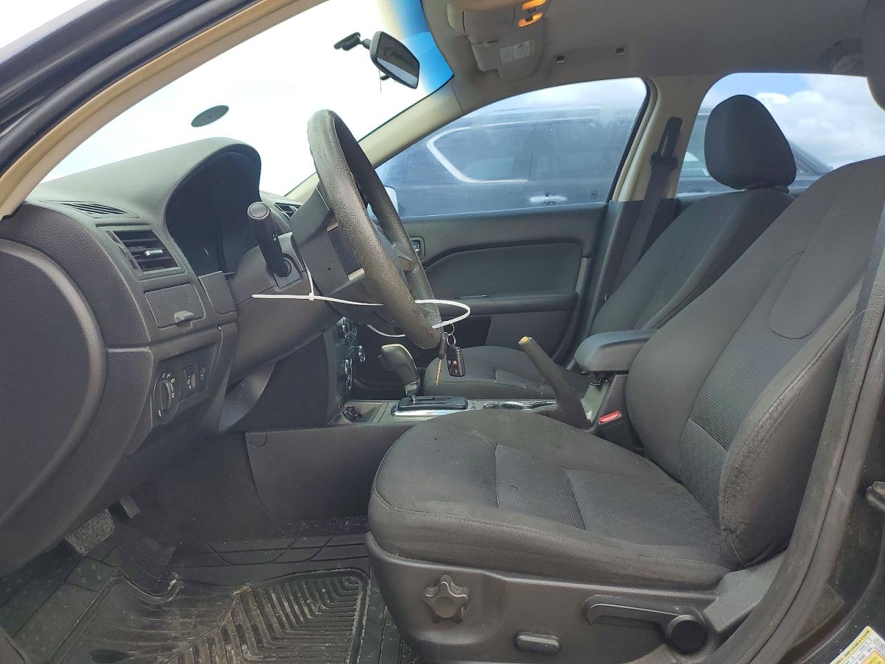 2010 Ford Fusion Se Черный vin: 3FAHP0HG2AR196451
