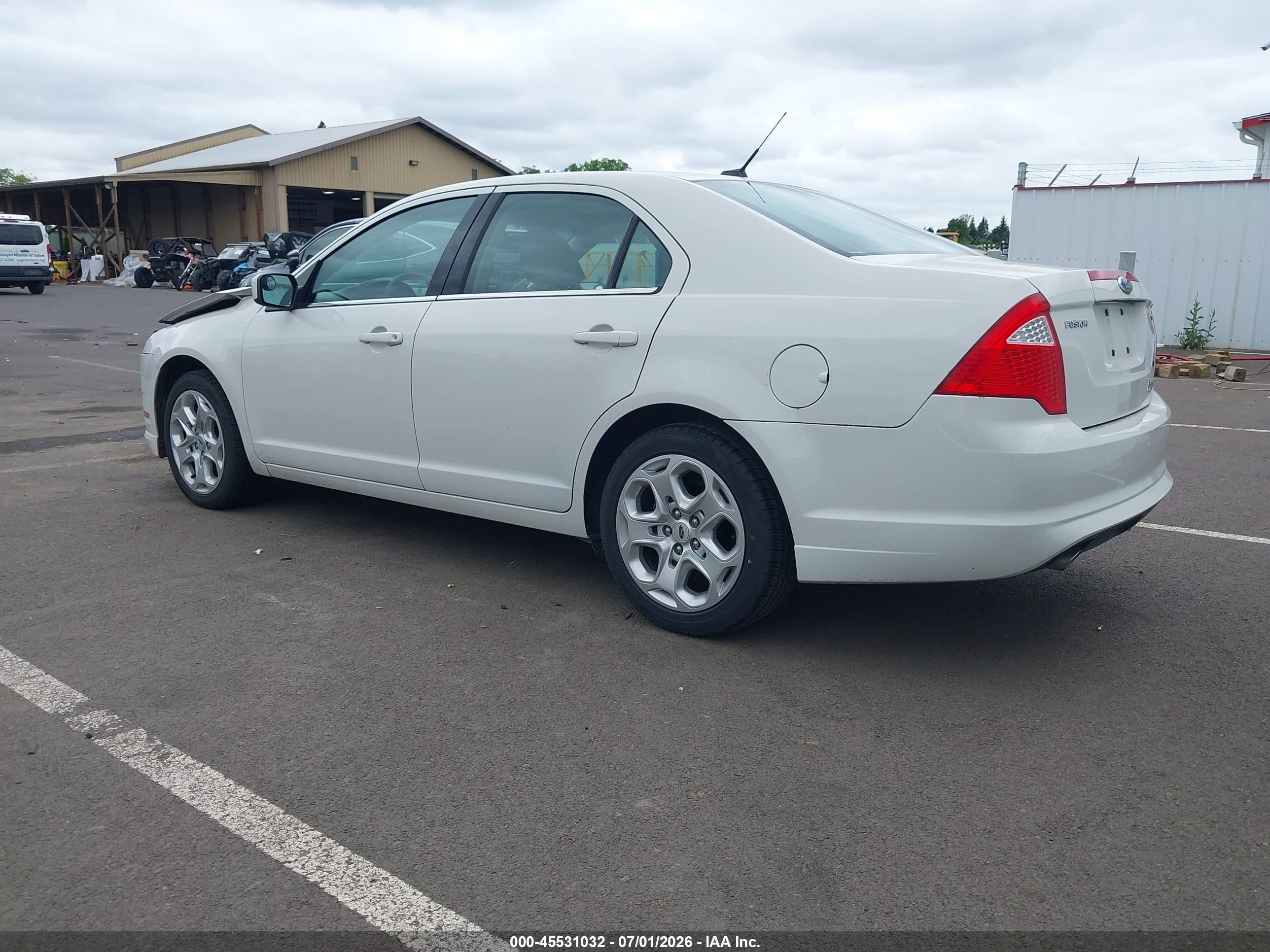2010 Ford Fusion Se White vin: 3FAHP0HG2AR247334