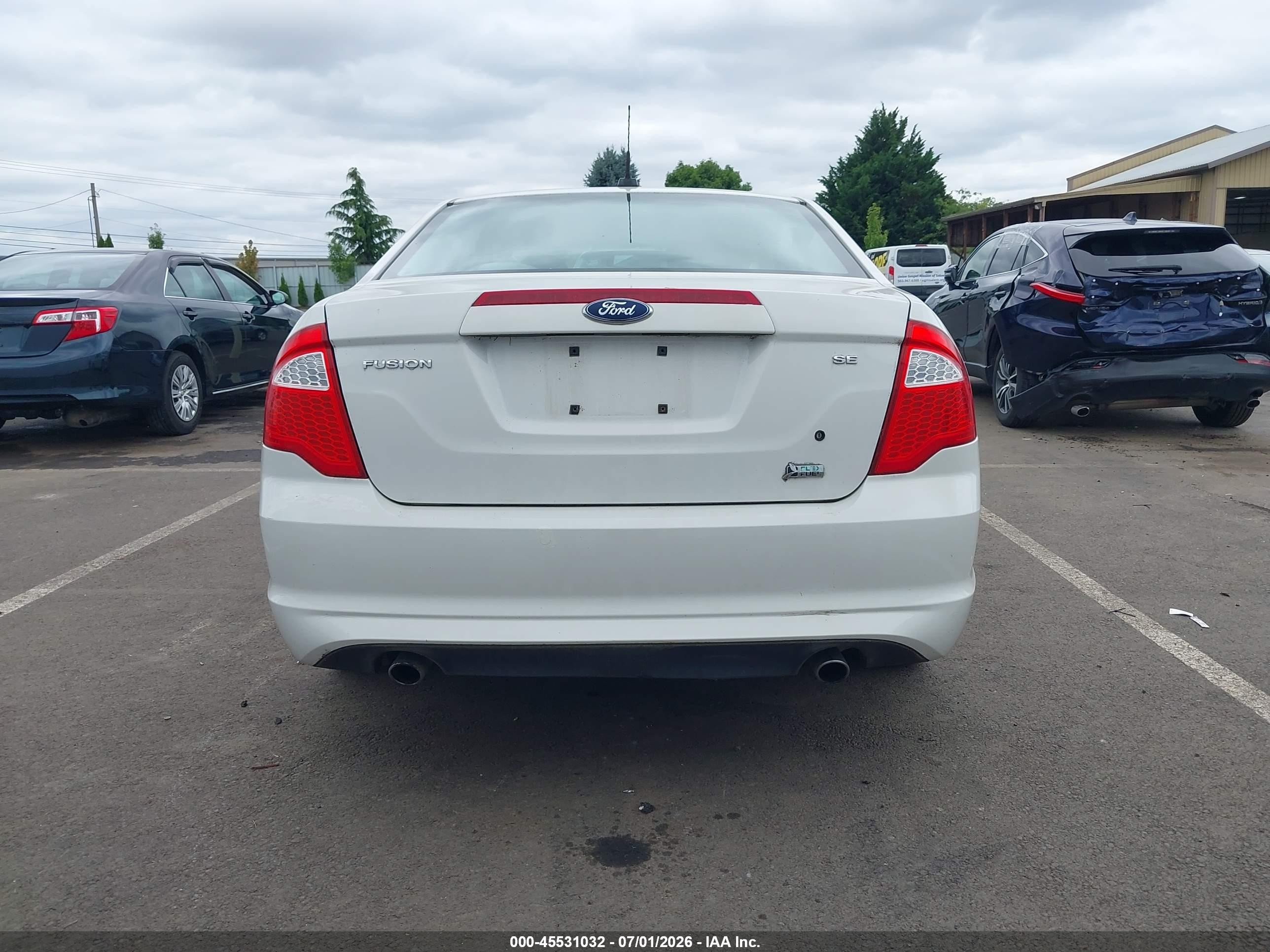 2010 Ford Fusion Se White vin: 3FAHP0HG2AR247334