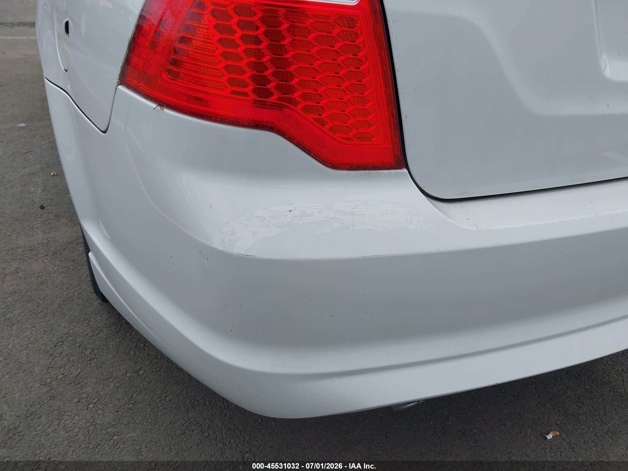 2010 Ford Fusion Se White vin: 3FAHP0HG2AR247334