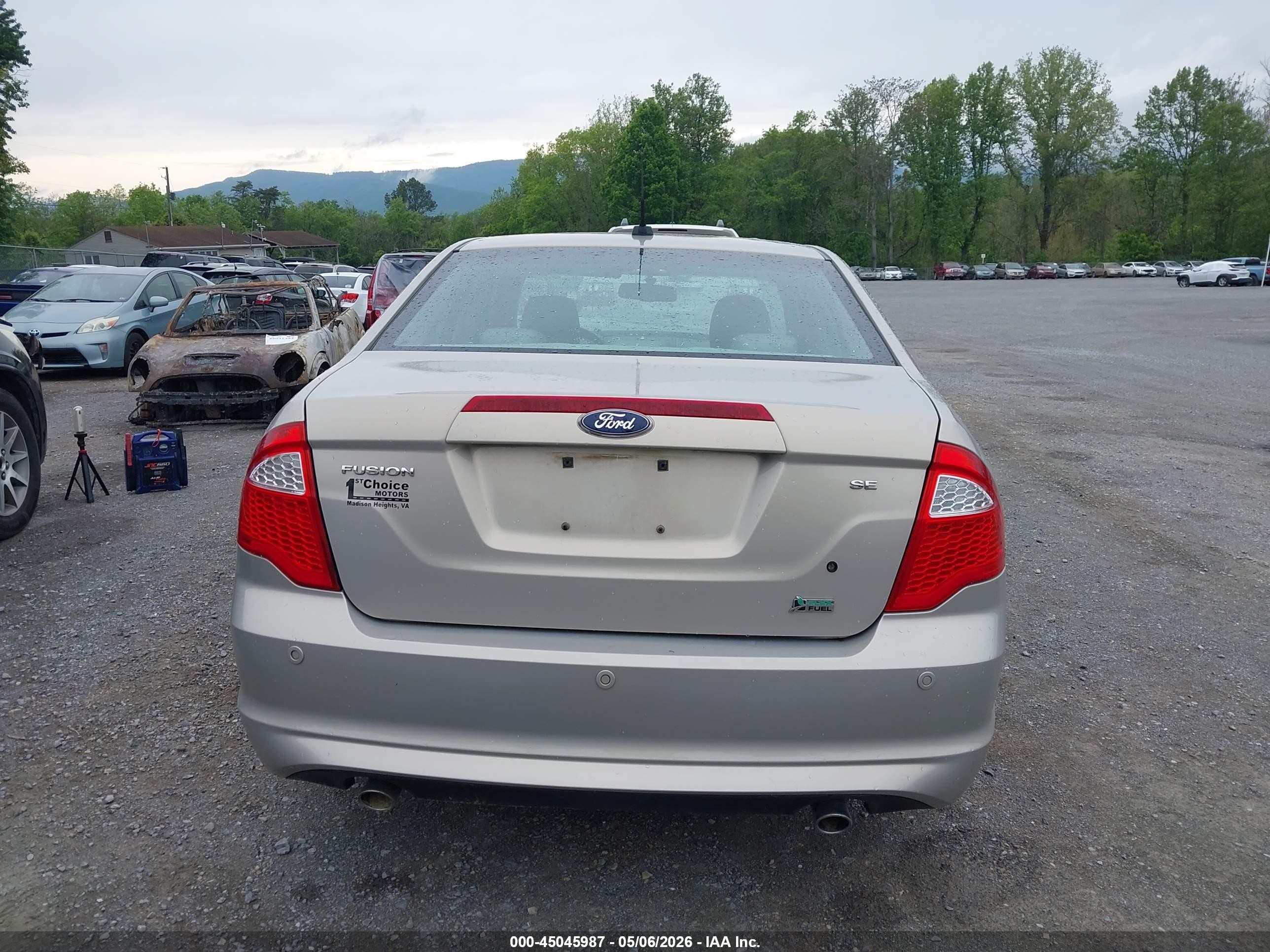 2010 Ford Fusion Se Silver vin: 3FAHP0HG2AR392924