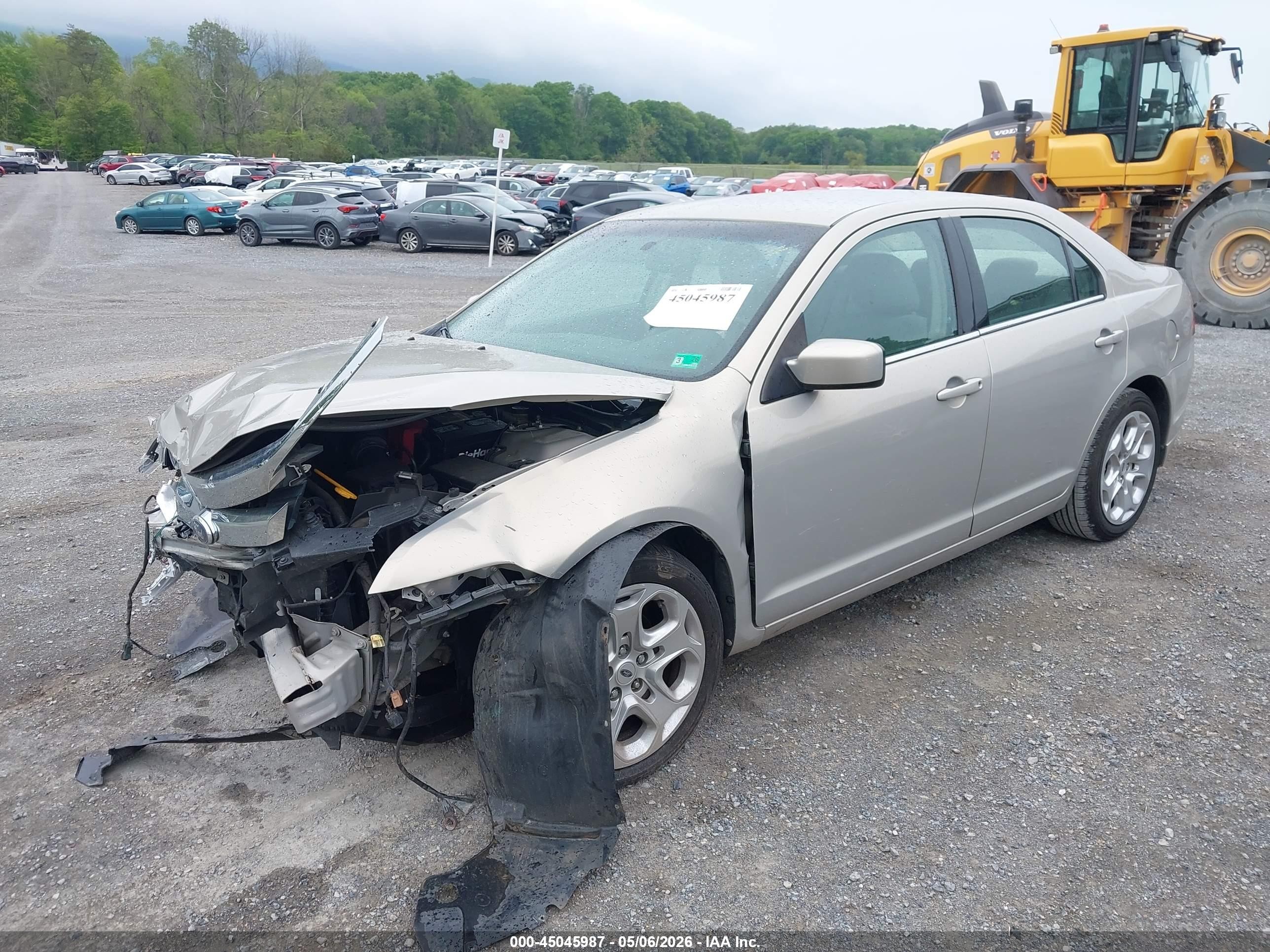 2010 Ford Fusion Se Silver vin: 3FAHP0HG2AR392924