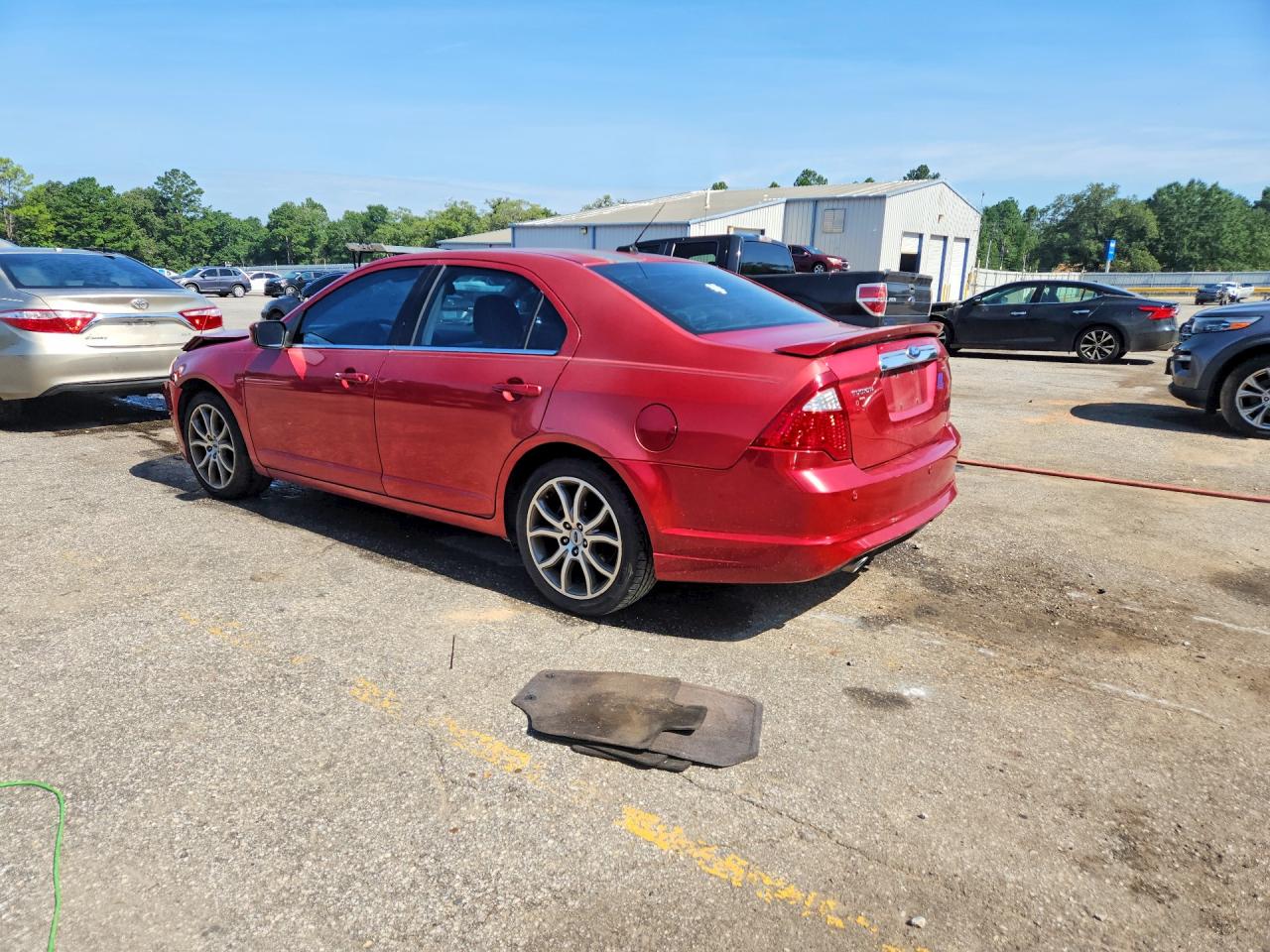 2010 Ford Fusion Se Red vin: 3FAHP0HG3AR338760