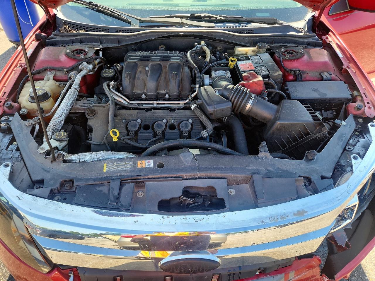 2010 Ford Fusion Se Red vin: 3FAHP0HG3AR338760
