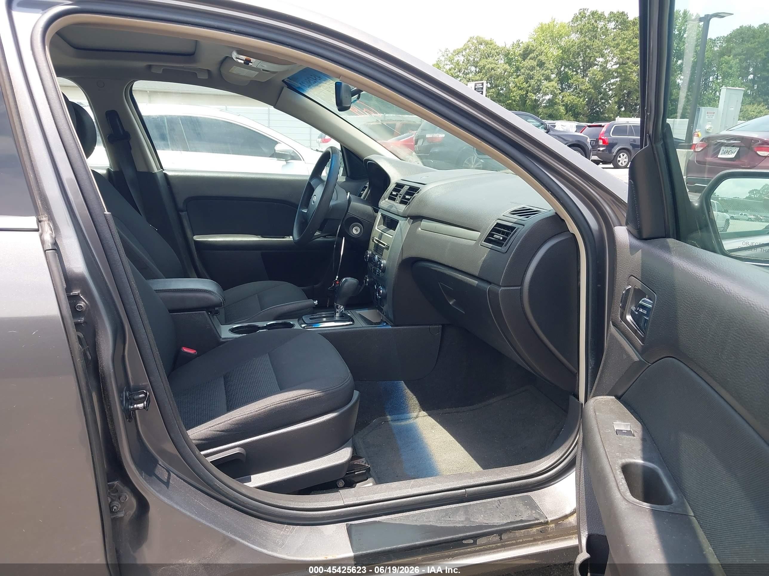 2011 Ford Fusion Se Gray vin: 3FAHP0HG3BR148328