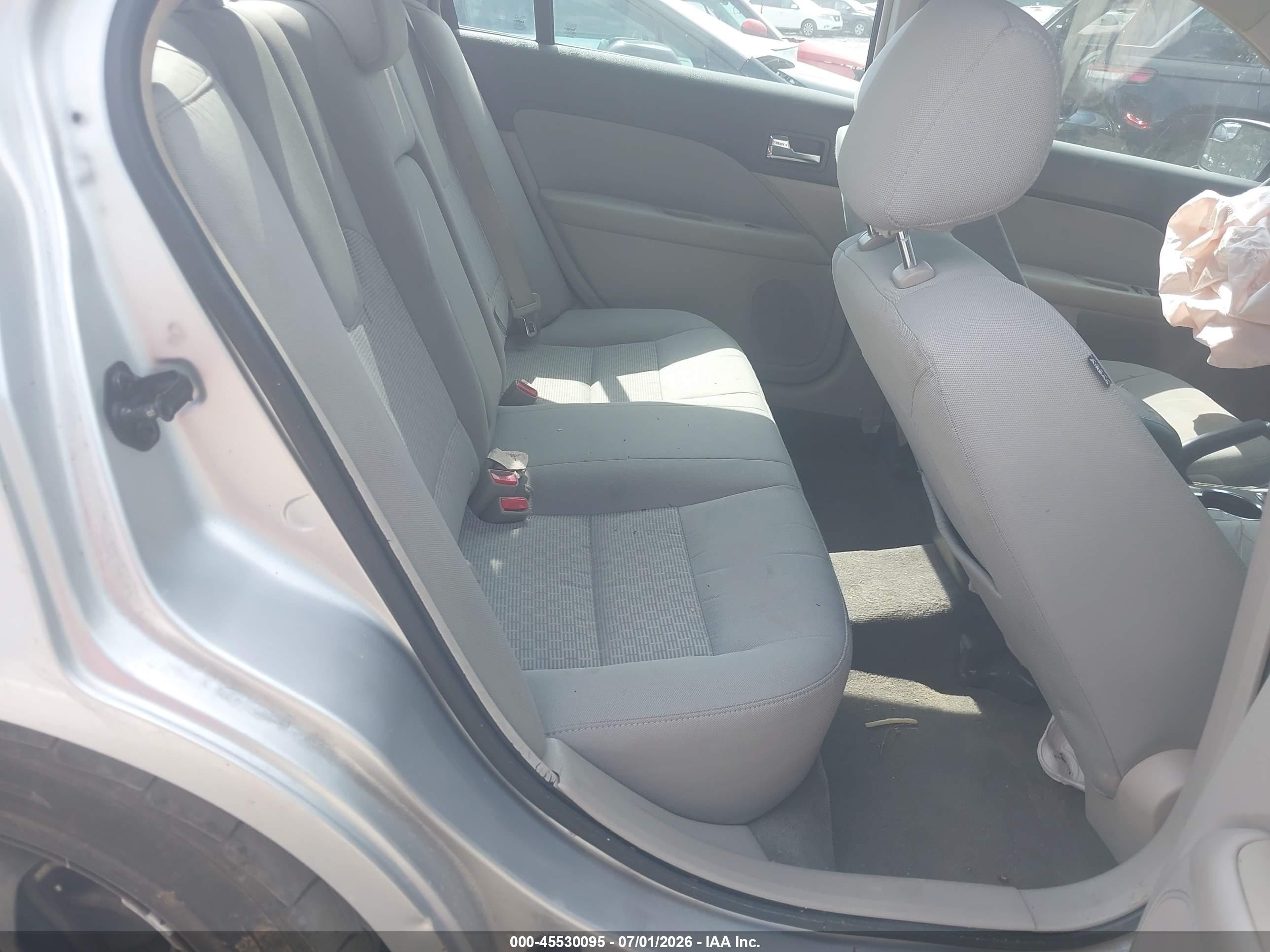 2011 Ford Fusion Se Gray vin: 3FAHP0HG3BR188313