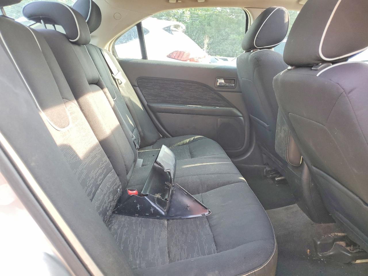 2012 Ford Fusion Se Silver vin: 3FAHP0HG4CR210661
