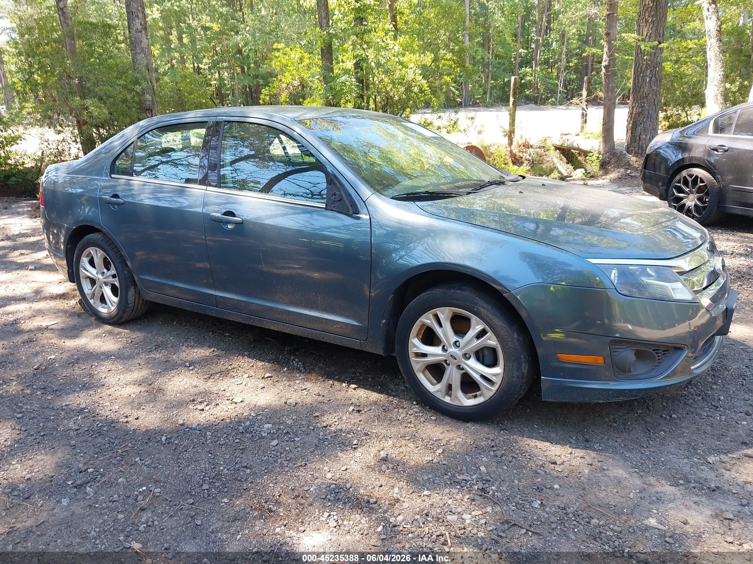 2012 Ford Fusion Se Blue vin: 3FAHP0HG4CR381023