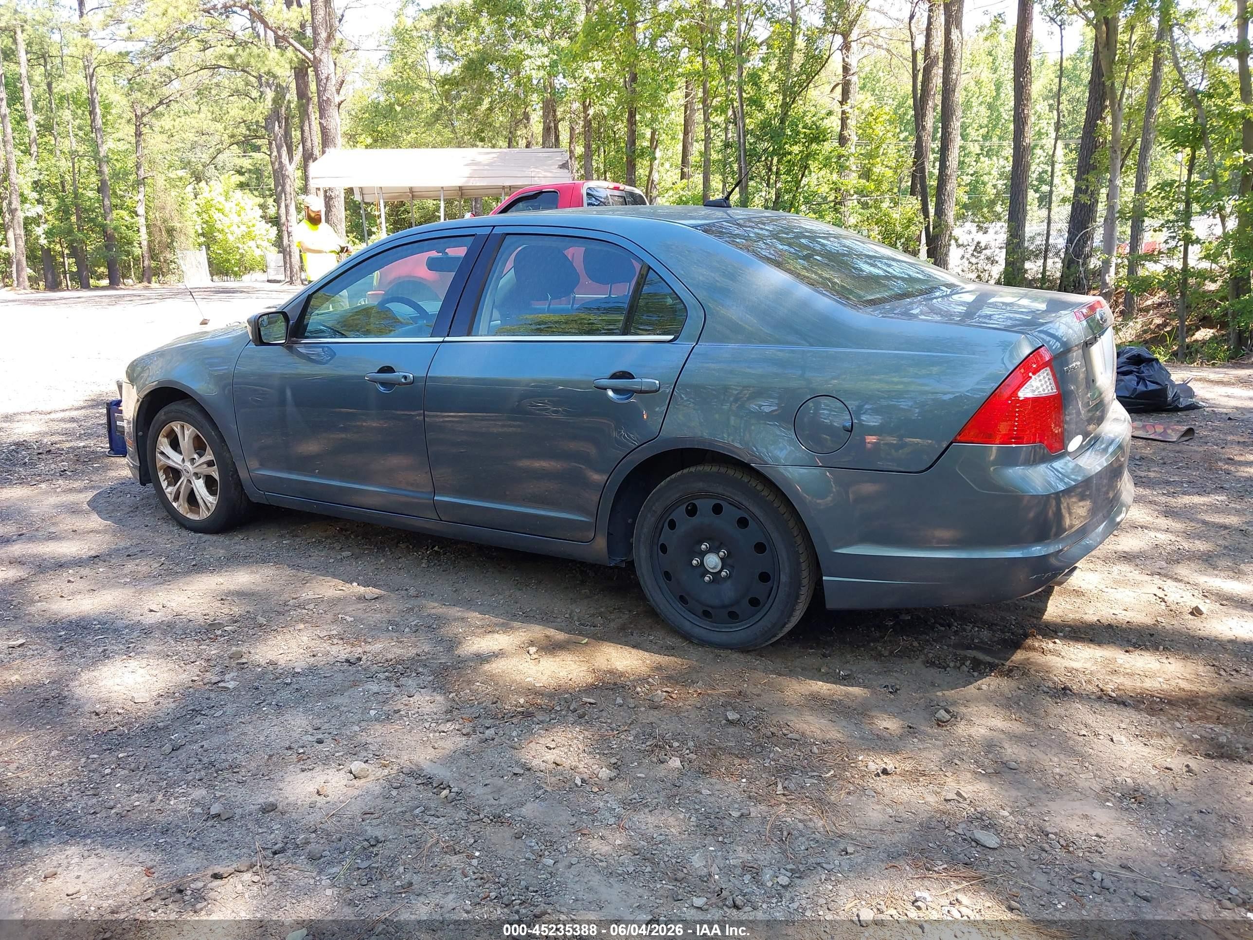 2012 Ford Fusion Se Blue vin: 3FAHP0HG4CR381023