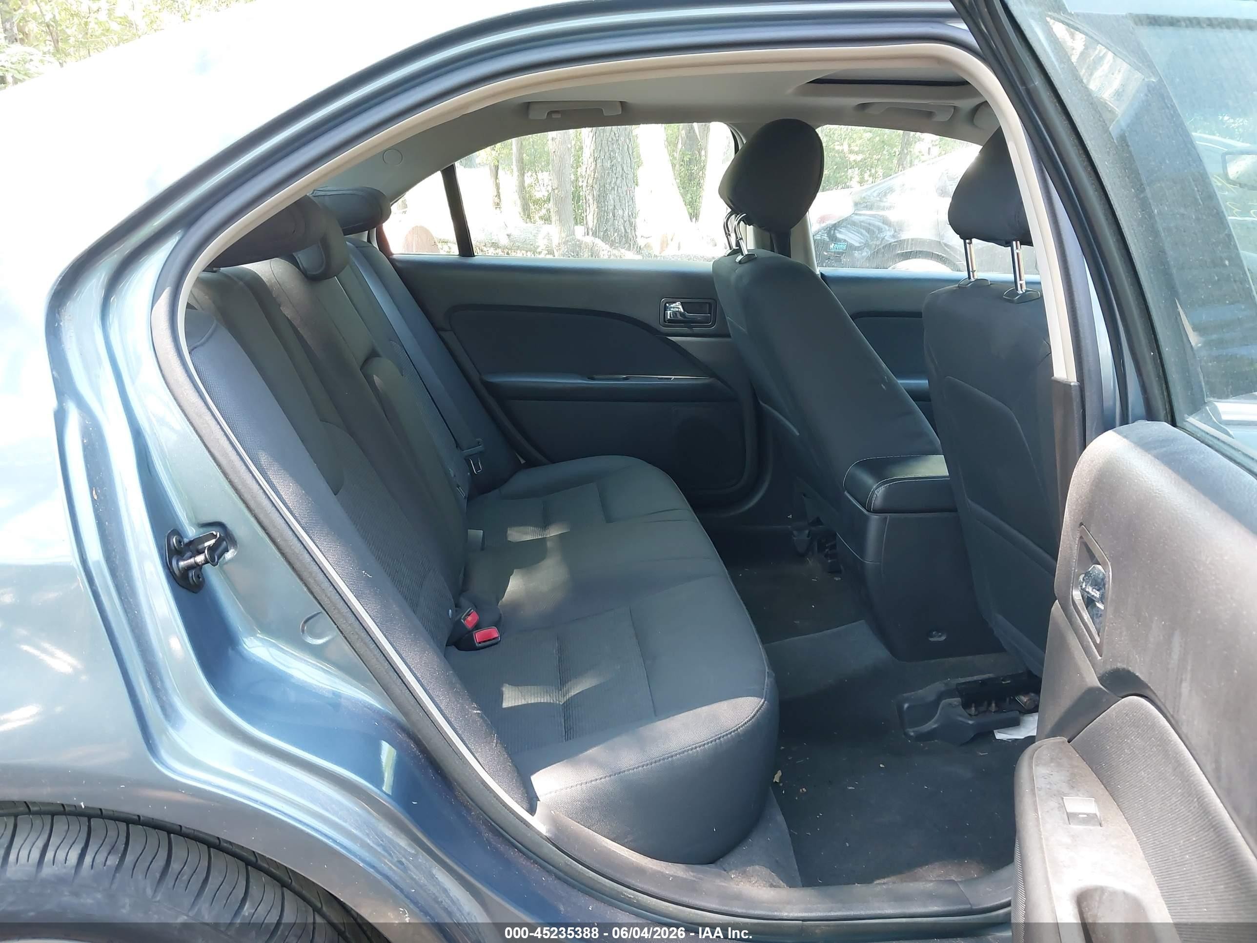 2012 Ford Fusion Se Blue vin: 3FAHP0HG4CR381023