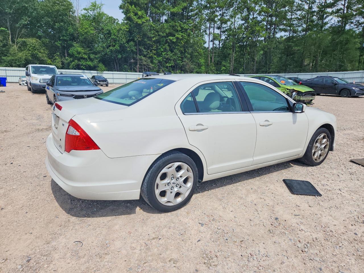 2010 Ford Fusion Se White vin: 3FAHP0HG5AR264760