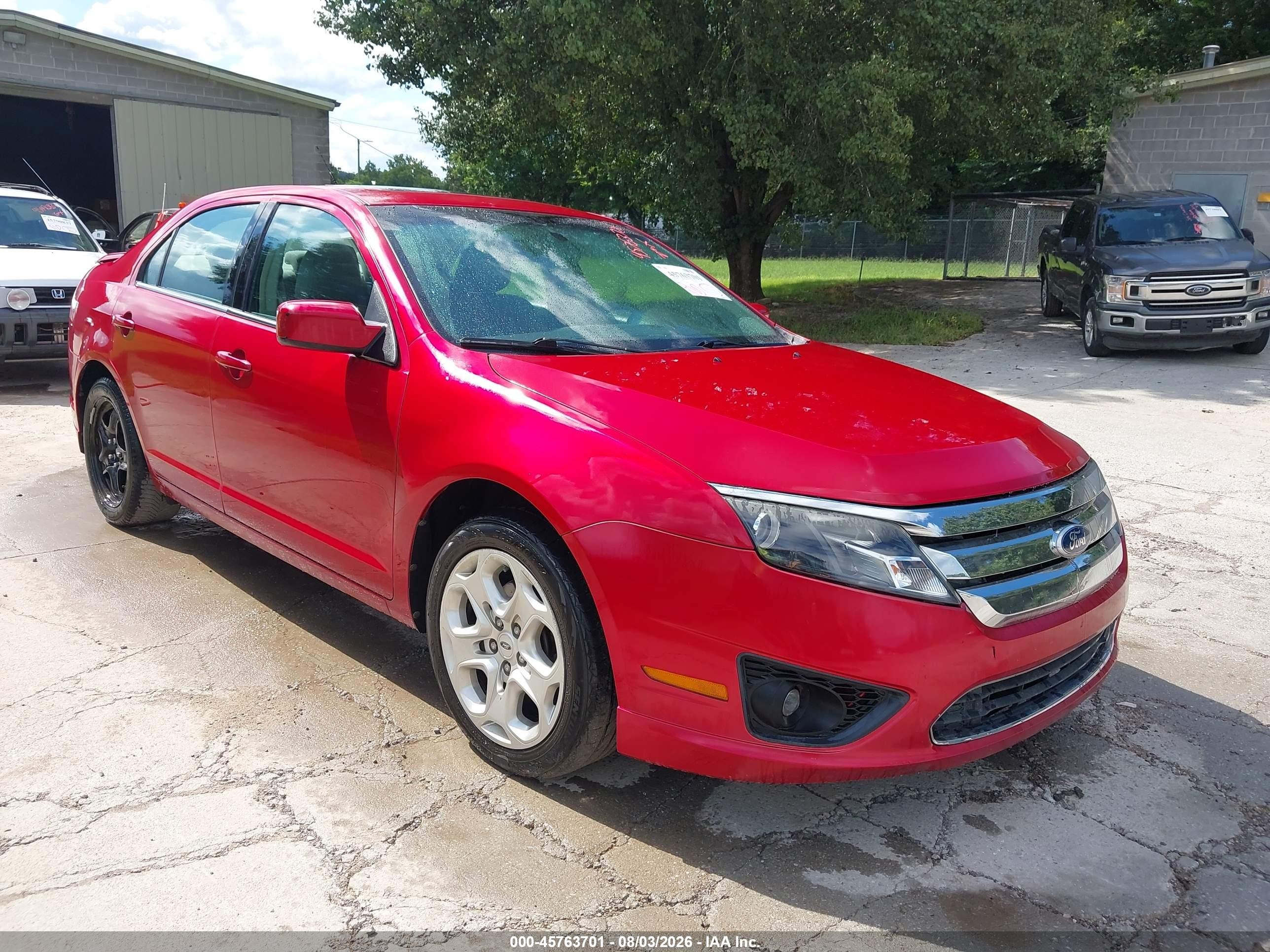 2010 Ford Fusion Se Red vin: 3FAHP0HG5AR365040