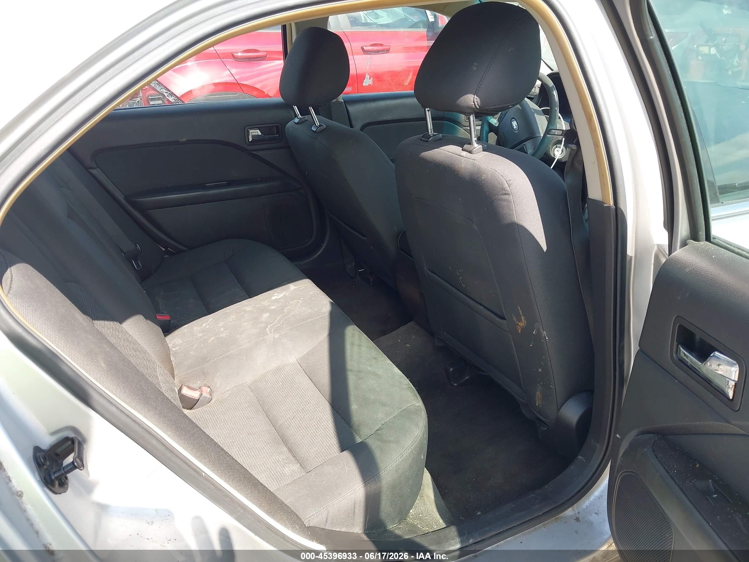 2011 Ford Fusion Se Silver vin: 3FAHP0HG5BR236815
