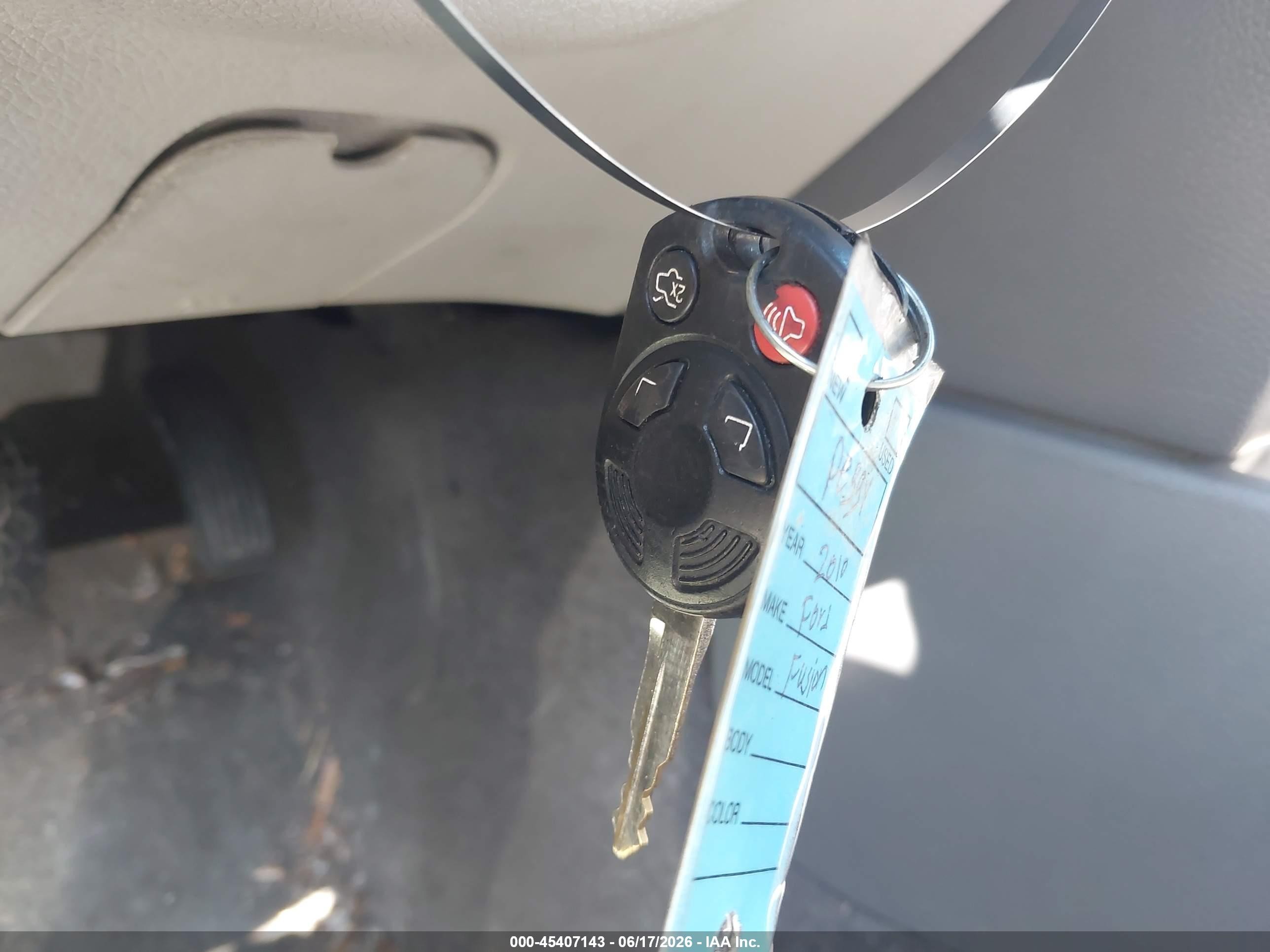 2010 Ford Fusion Se Silver vin: 3FAHP0HG6AR341636