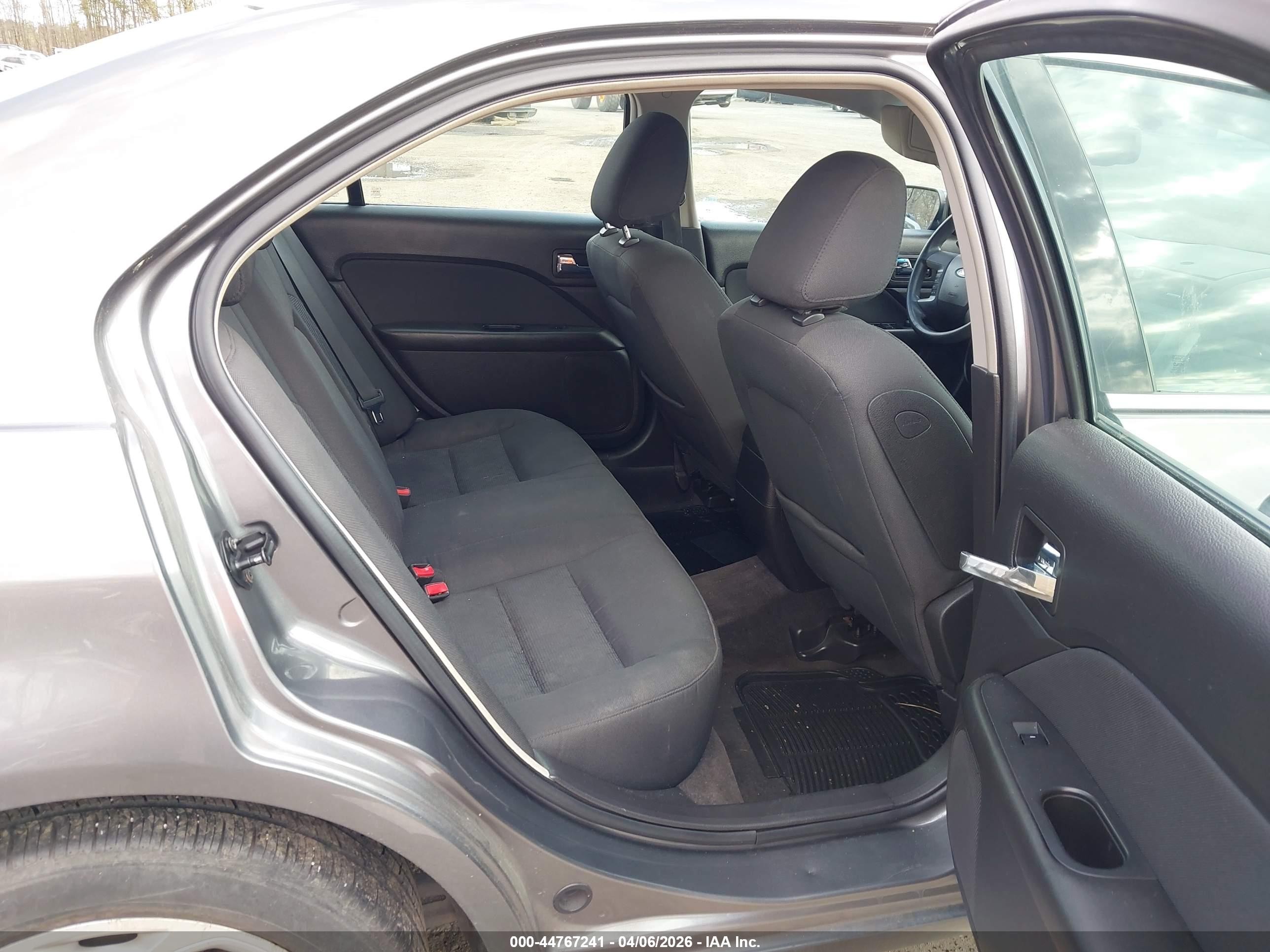 2010 Ford Fusion Se Gray vin: 3FAHP0HG7AR116481