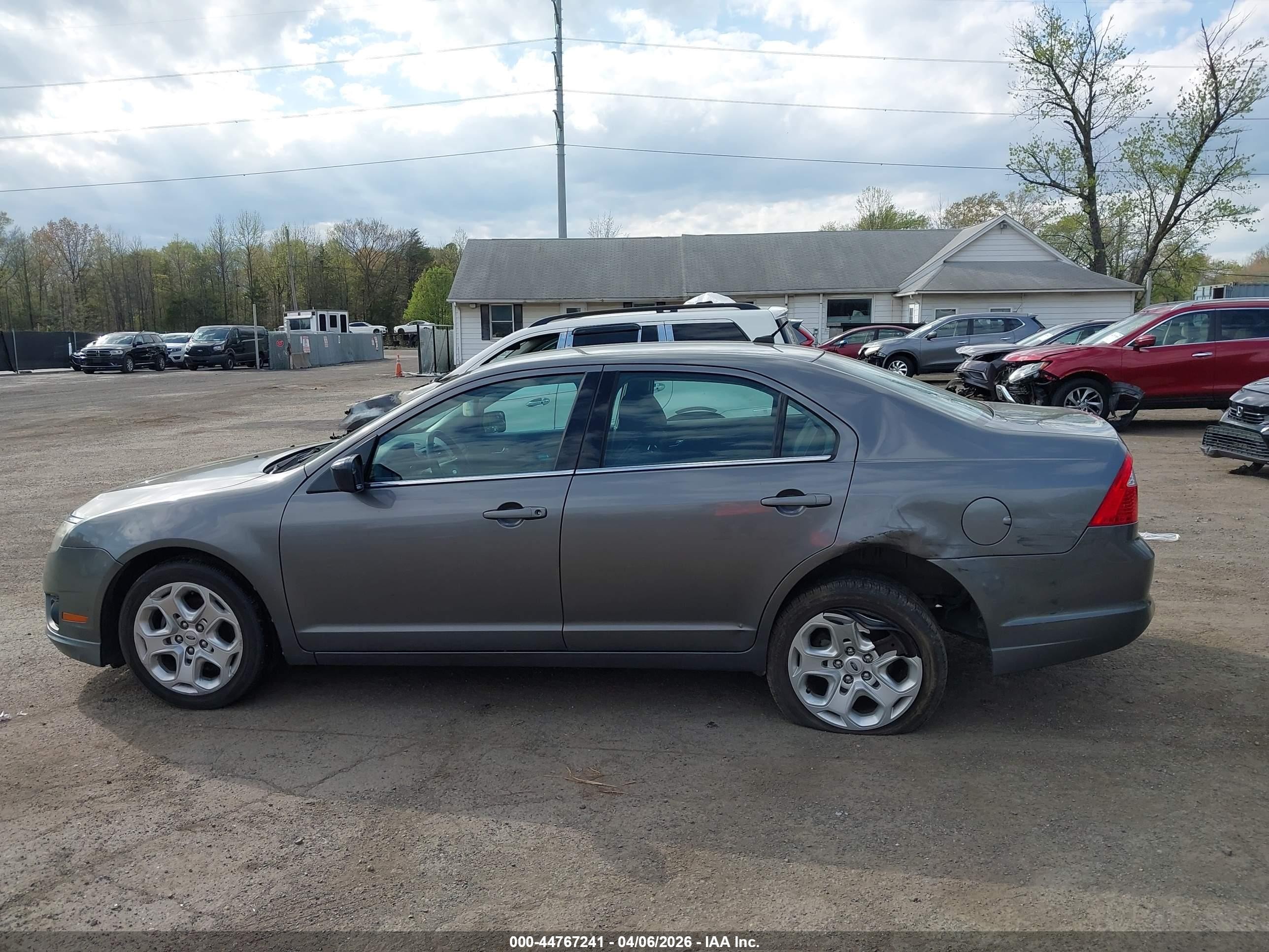 2010 Ford Fusion Se Gray vin: 3FAHP0HG7AR116481