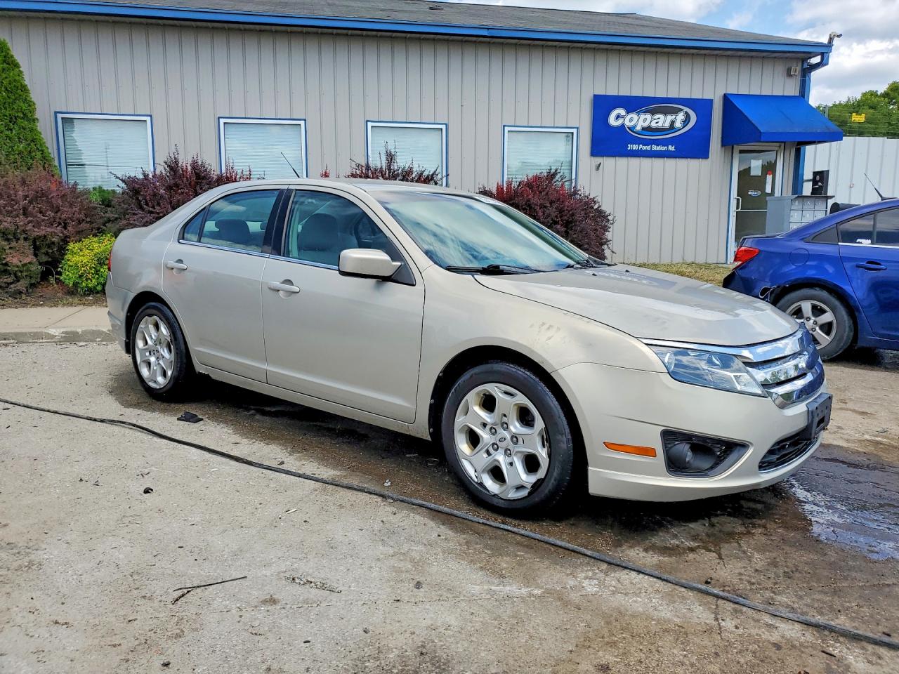 2010 Ford Fusion Se Beige vin: 3FAHP0HG7AR250312