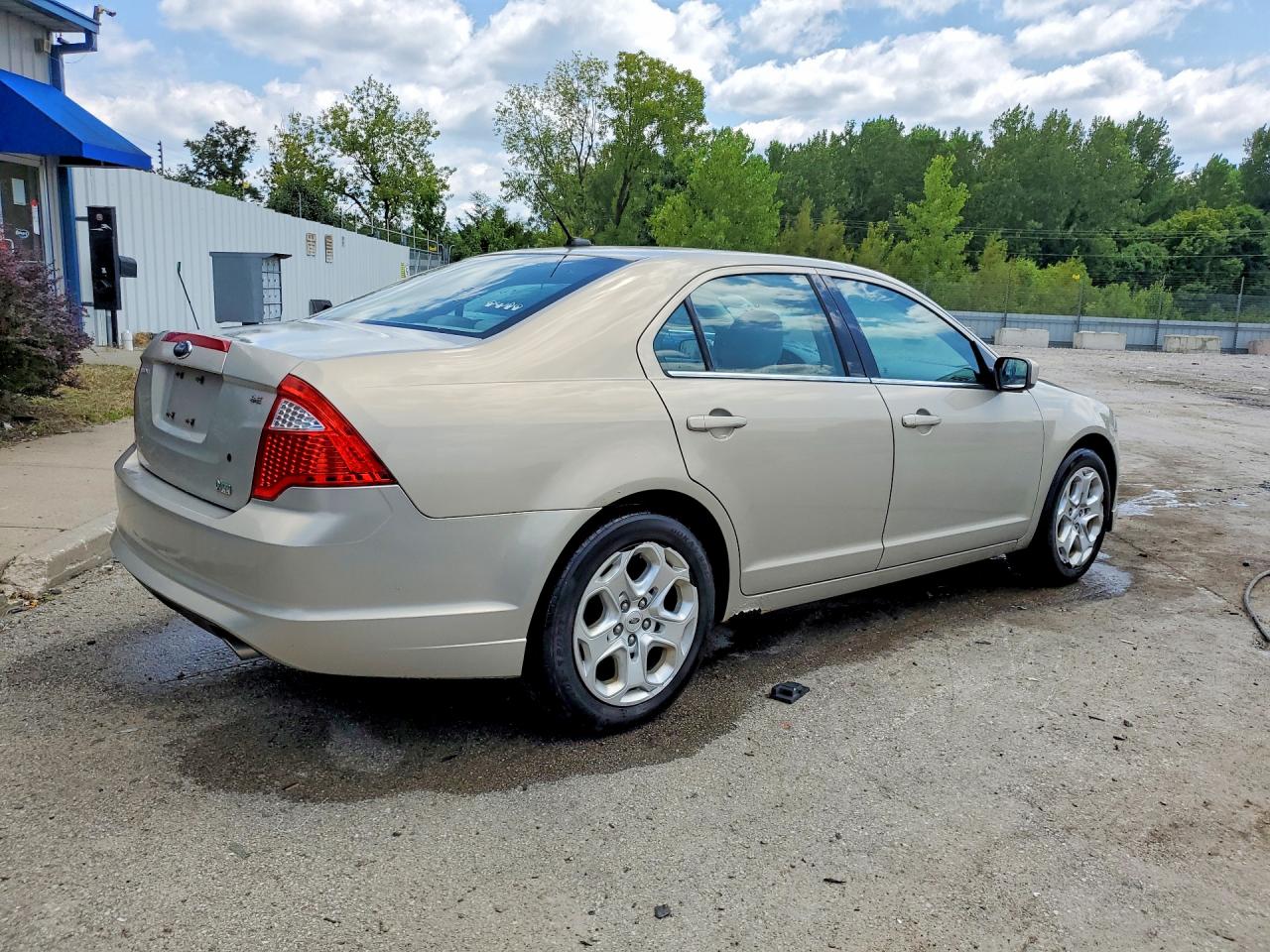 2010 Ford Fusion Se Beige vin: 3FAHP0HG7AR250312