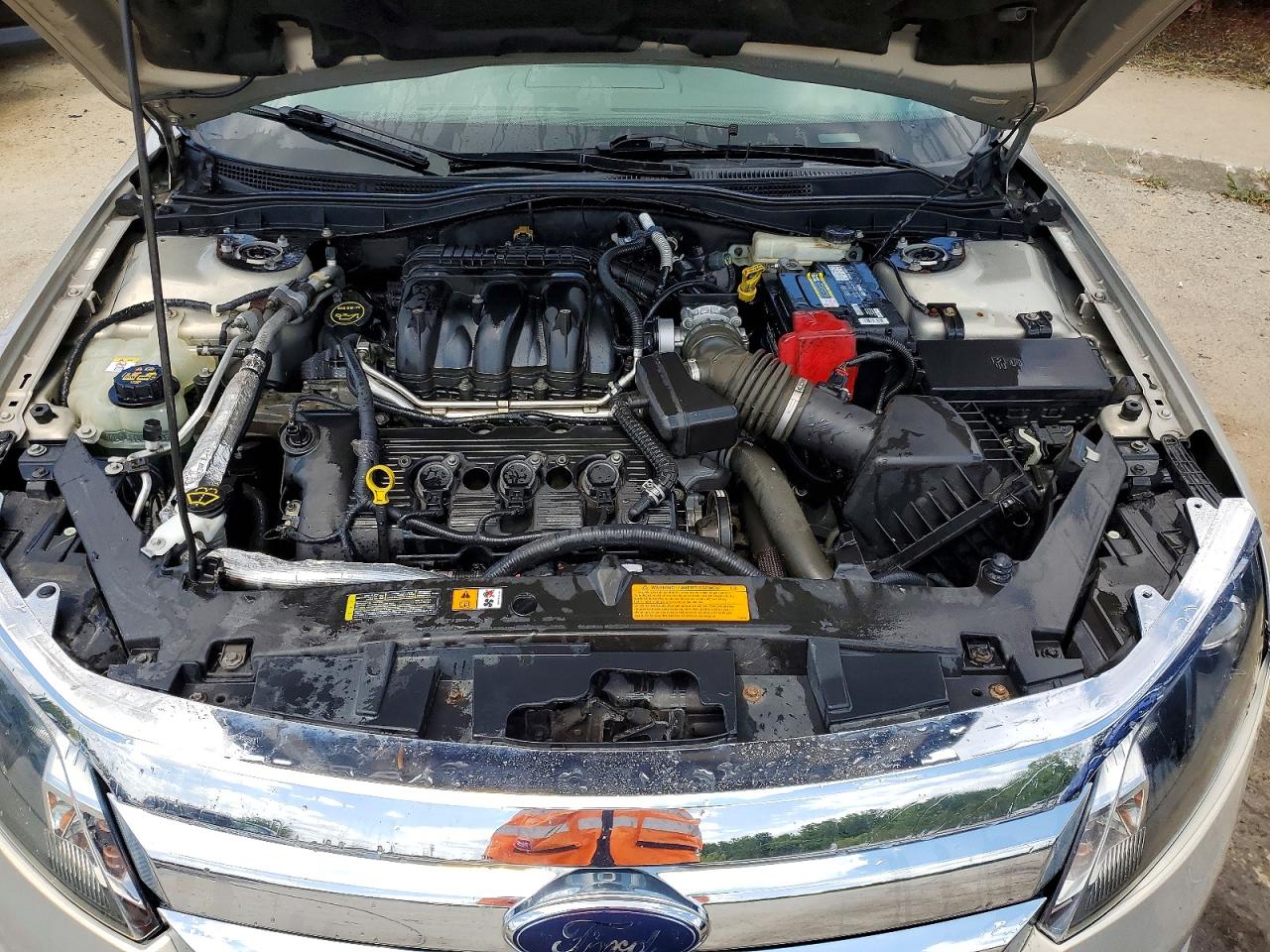 2010 Ford Fusion Se Beige vin: 3FAHP0HG7AR250312