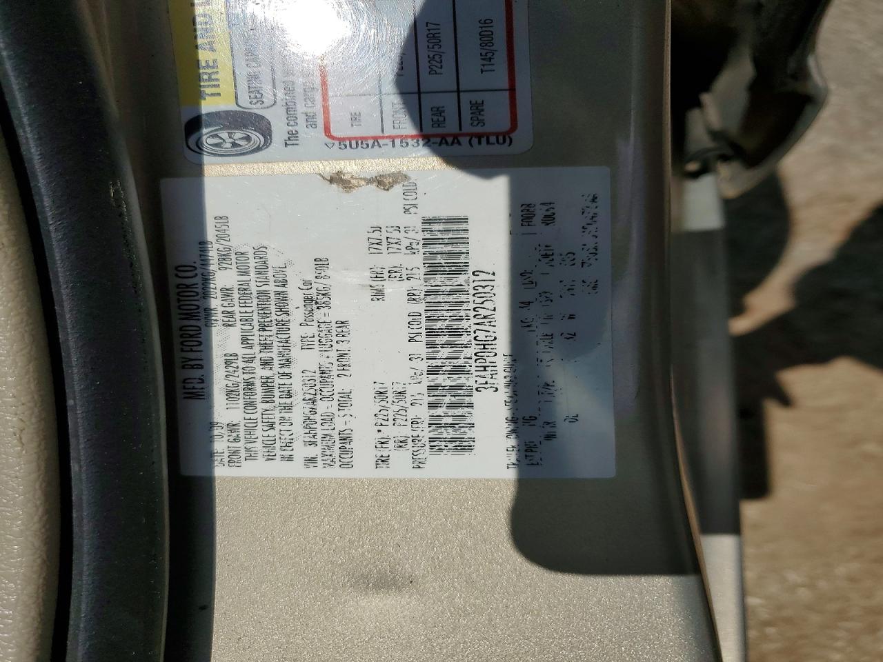 2010 Ford Fusion Se Beige vin: 3FAHP0HG7AR250312