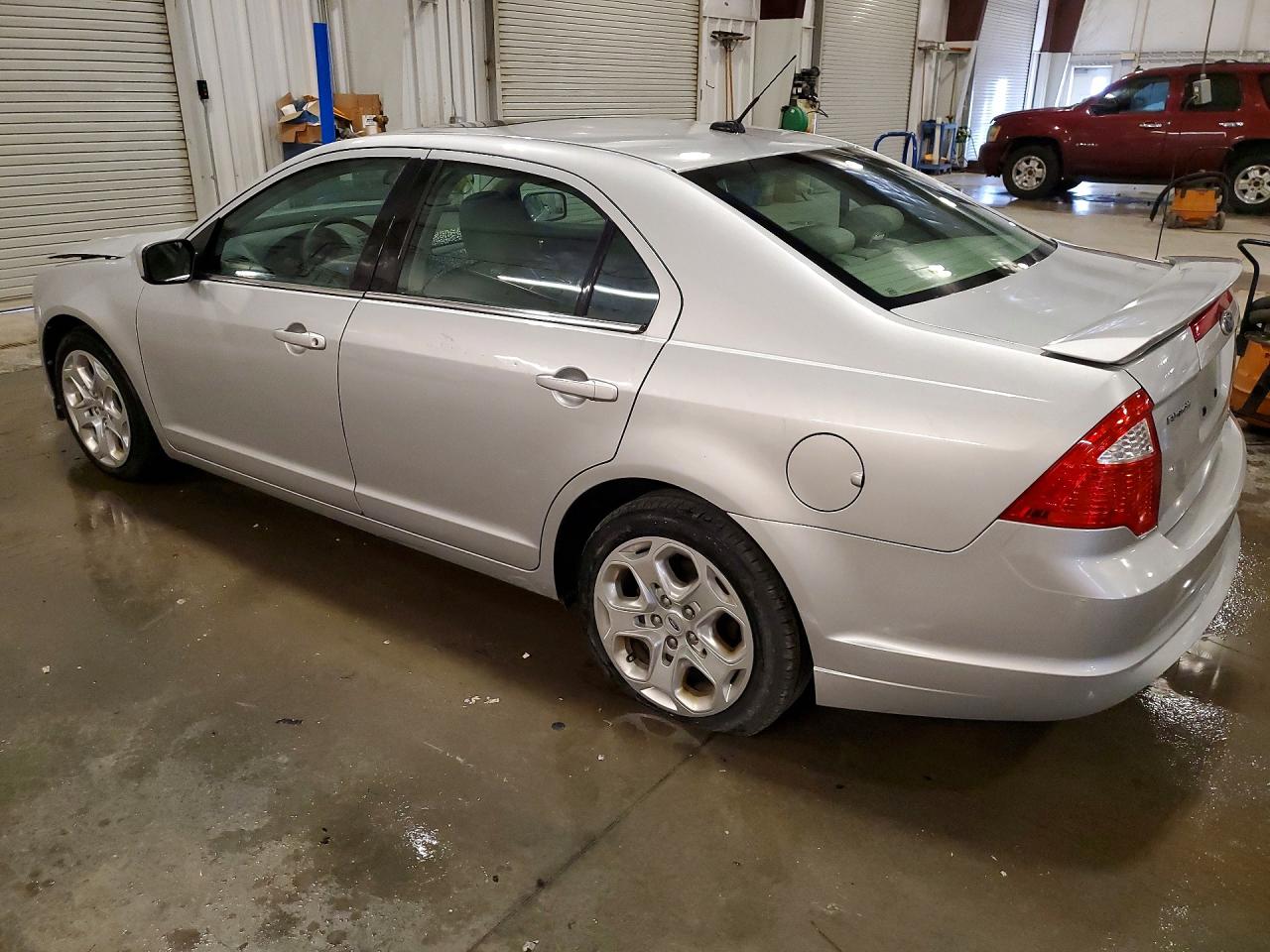 2010 Ford Fusion Se Silver vin: 3FAHP0HG7AR269961