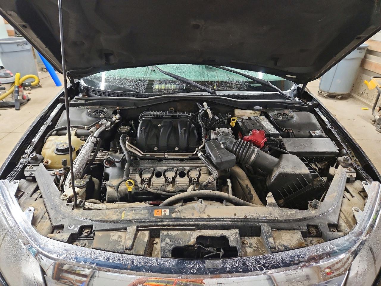 2010 Ford Fusion Se Black vin: 3FAHP0HG7AR415100