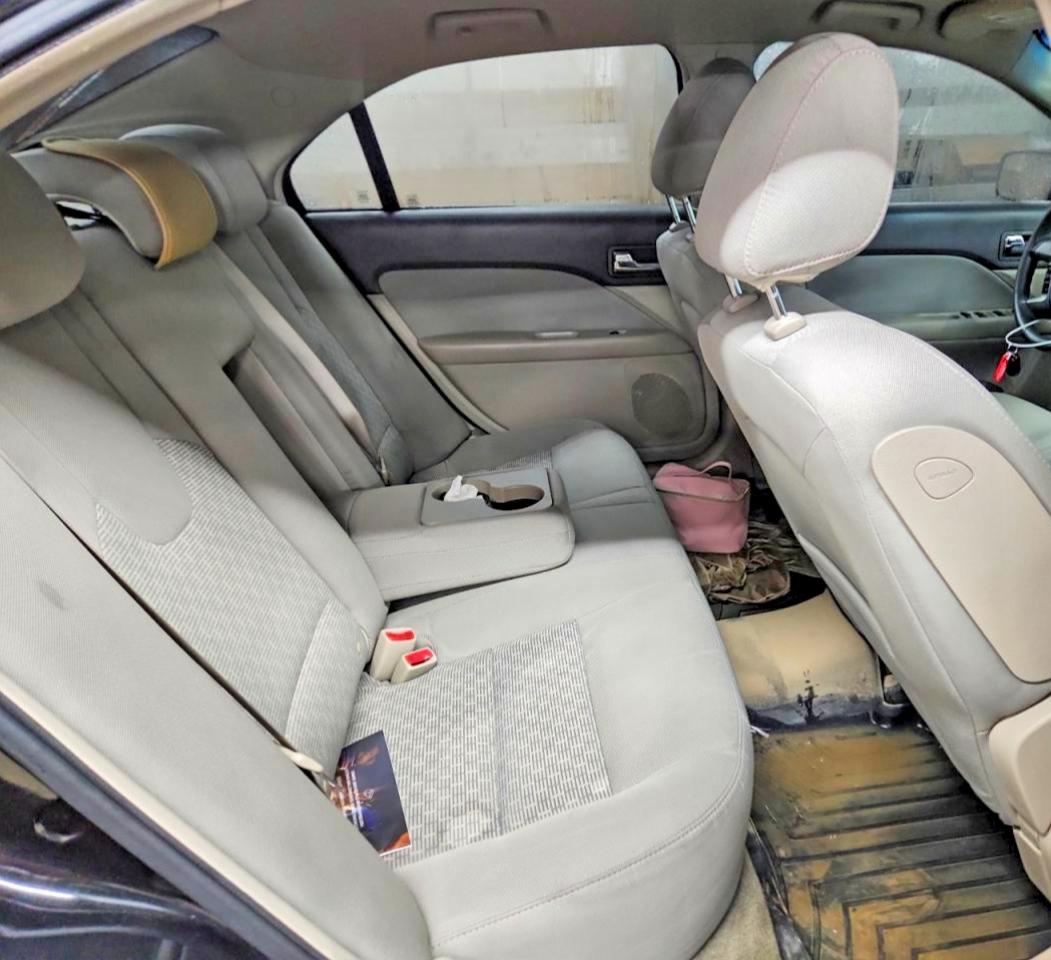 2010 Ford Fusion Se Black vin: 3FAHP0HG7AR415100