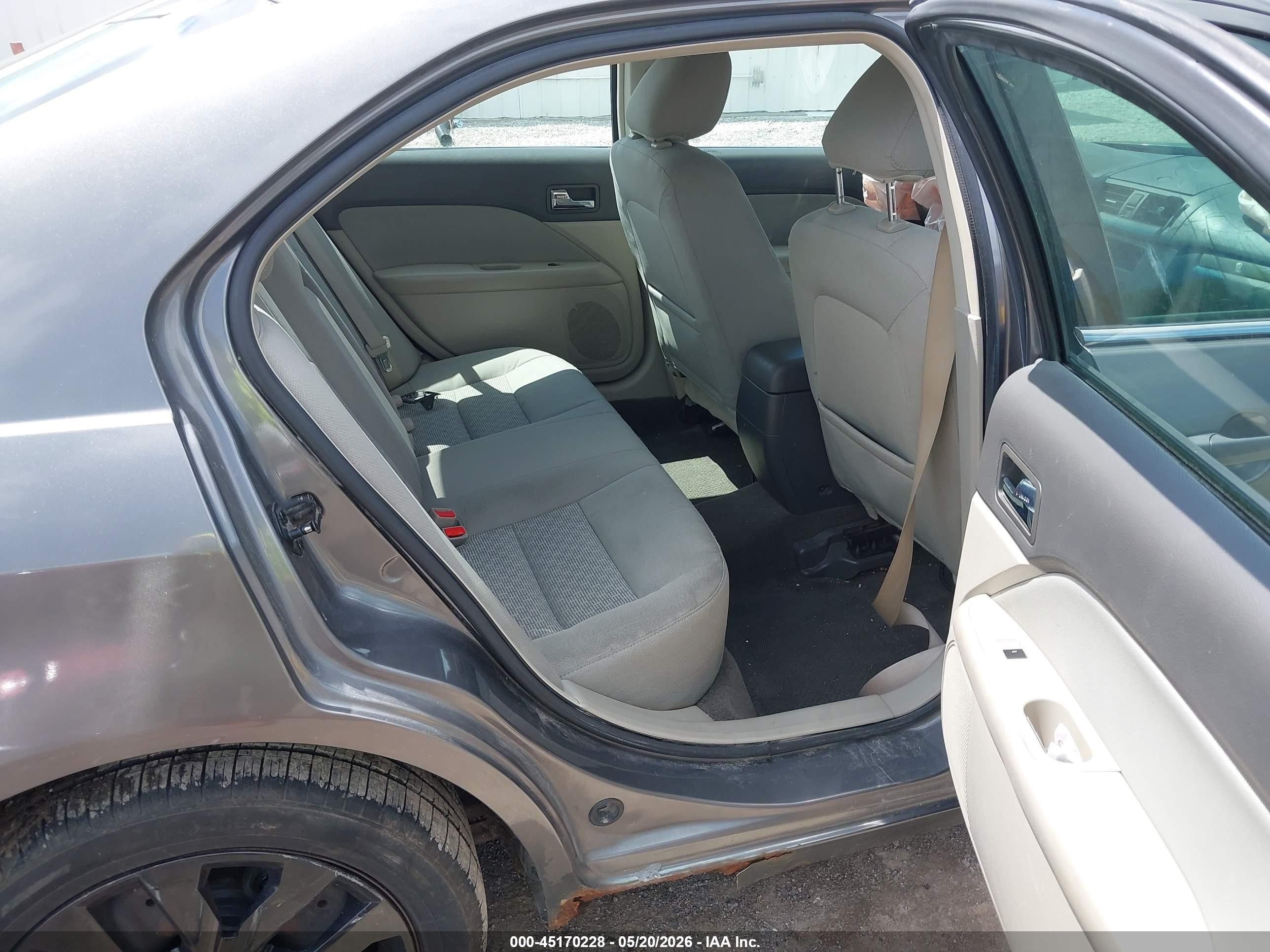 2010 Ford Fusion Se Gray vin: 3FAHP0HG8AR324787