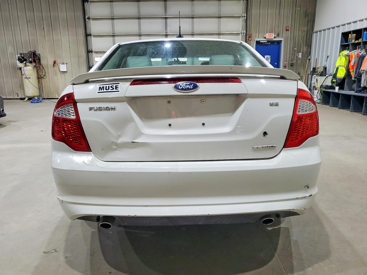 2011 Ford Fusion Se White vin: 3FAHP0HG8BR158630