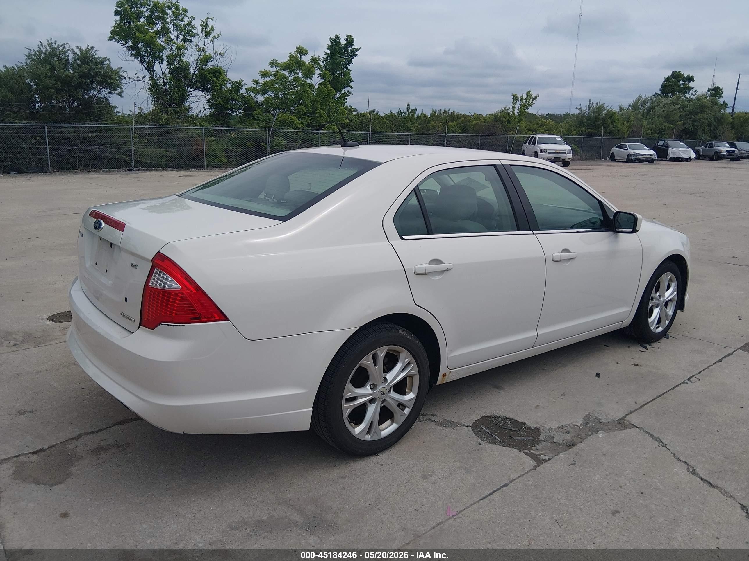 2012 Ford Fusion Se Белый vin: 3FAHP0HG8CR275125