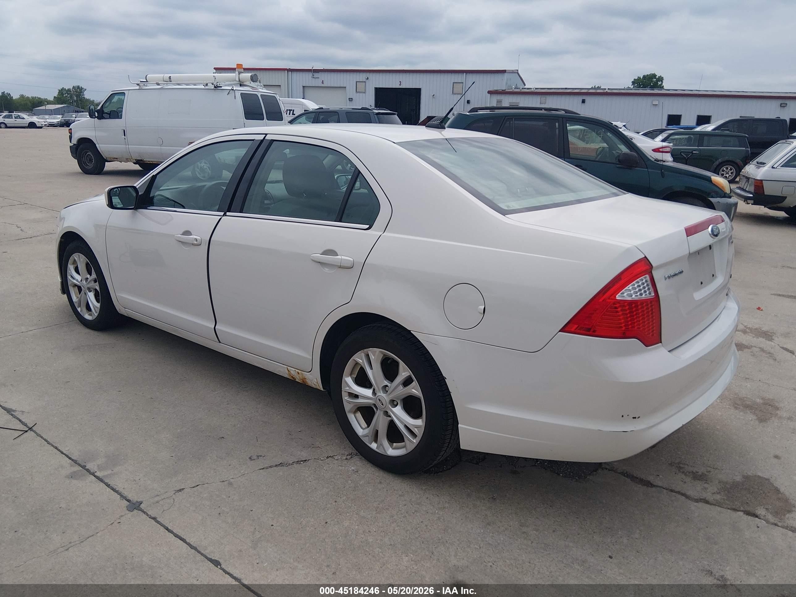 2012 Ford Fusion Se Белый vin: 3FAHP0HG8CR275125