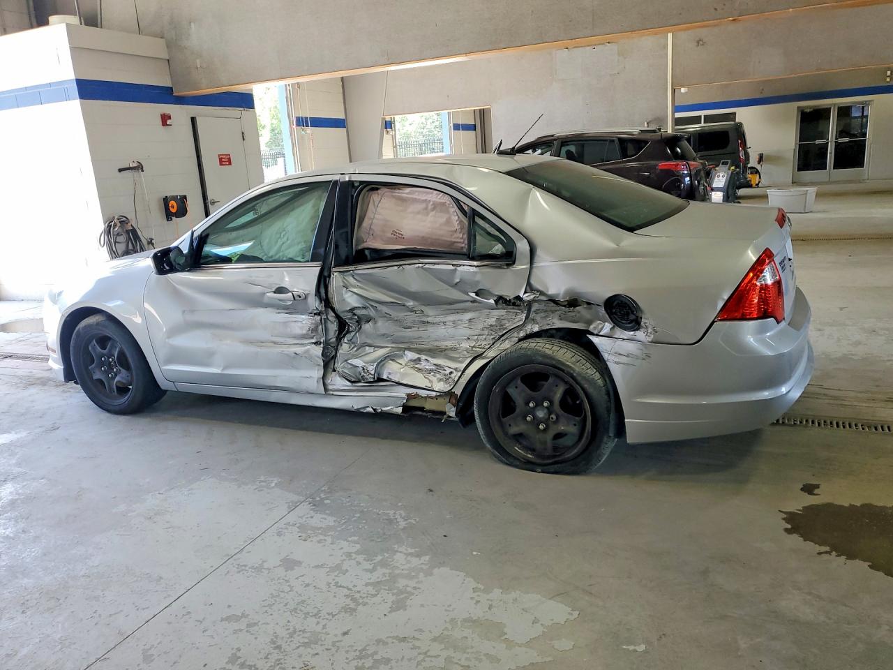 2010 Ford Fusion Se Silver vin: 3FAHP0HG9AR345972