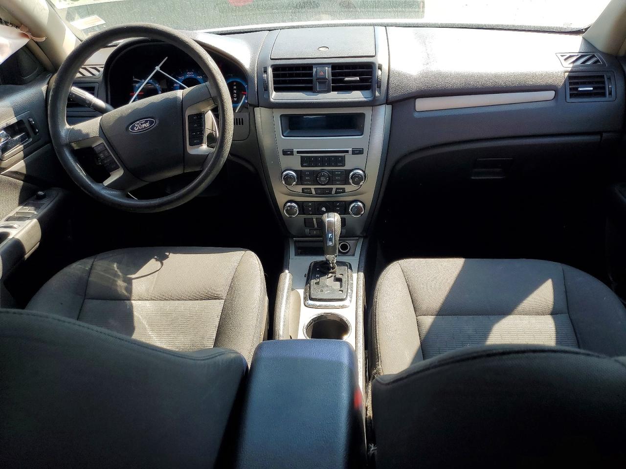 2010 Ford Fusion Se Silver vin: 3FAHP0HG9AR345972