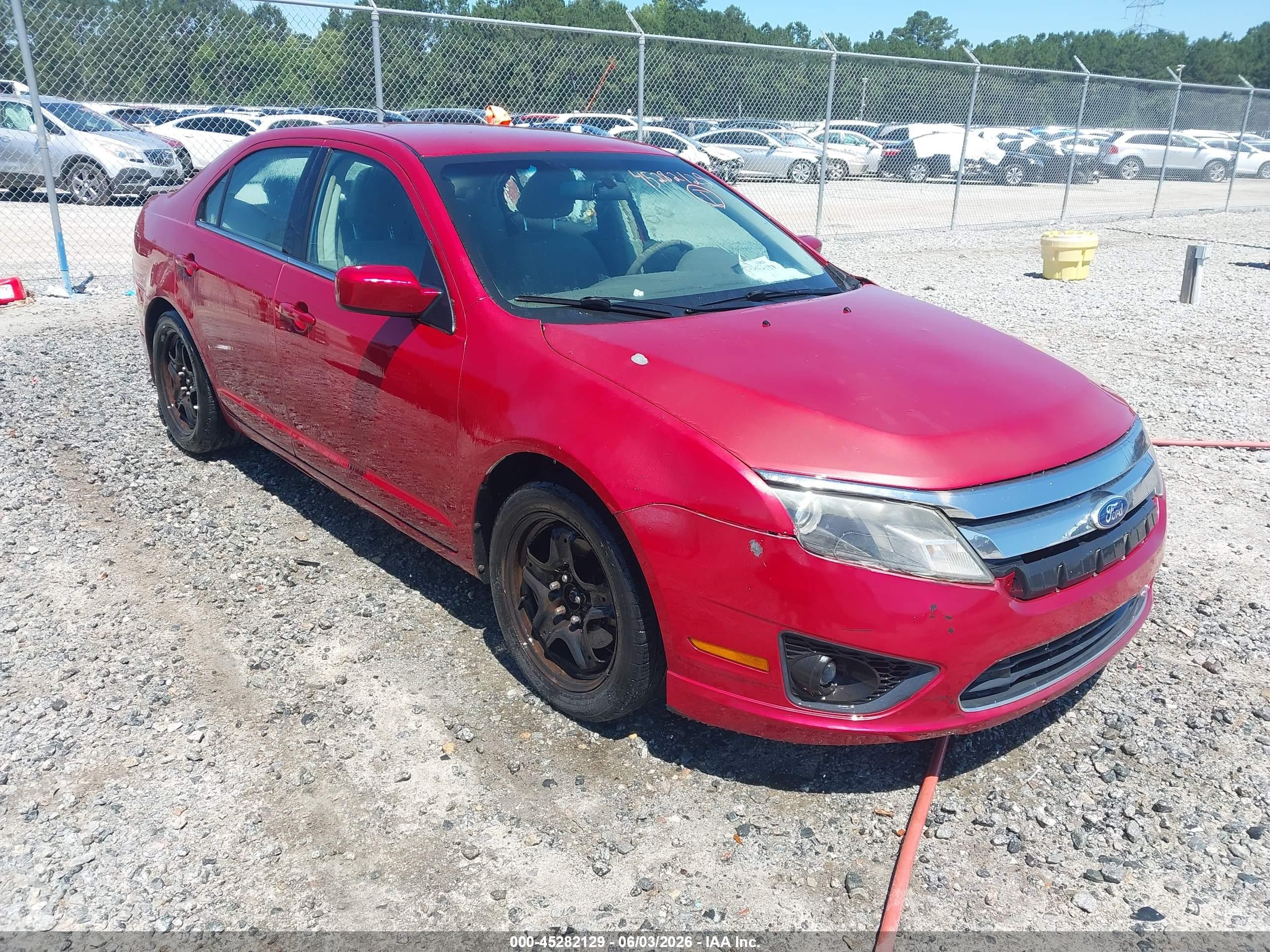 2010 Ford Fusion Se Red vin: 3FAHP0HG9AR362027