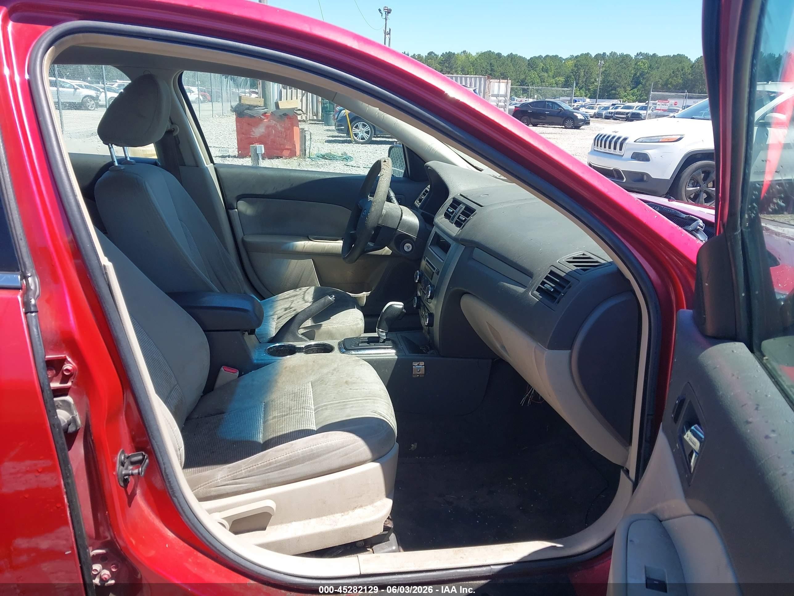 2010 Ford Fusion Se Red vin: 3FAHP0HG9AR362027