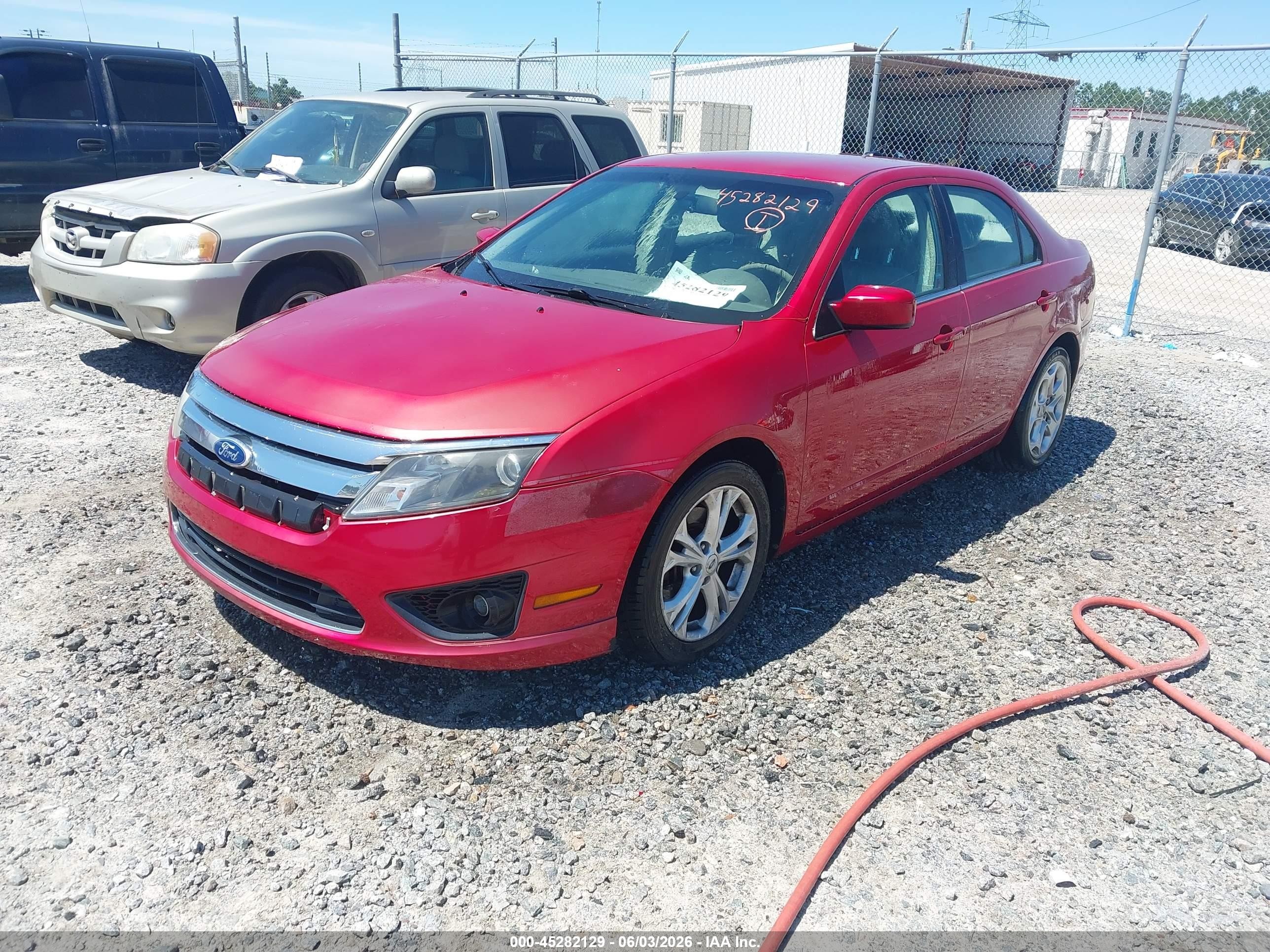 2010 Ford Fusion Se Red vin: 3FAHP0HG9AR362027